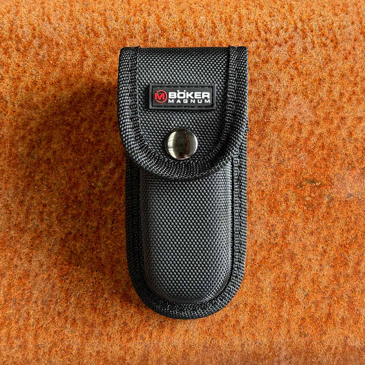 Magnum HL Triple Pocket Knife - Jagd Taschenmesser mit 2 Aufbrechklingen und Knochensäge inkl. Nylonetui – Detailansicht