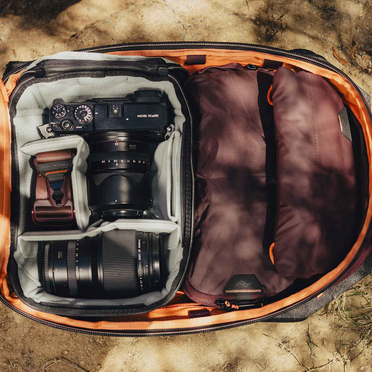 Peak Design Travel Backpack 30L - flexibler Reise- und Kamerarucksack in 6 Farben – Detailansicht