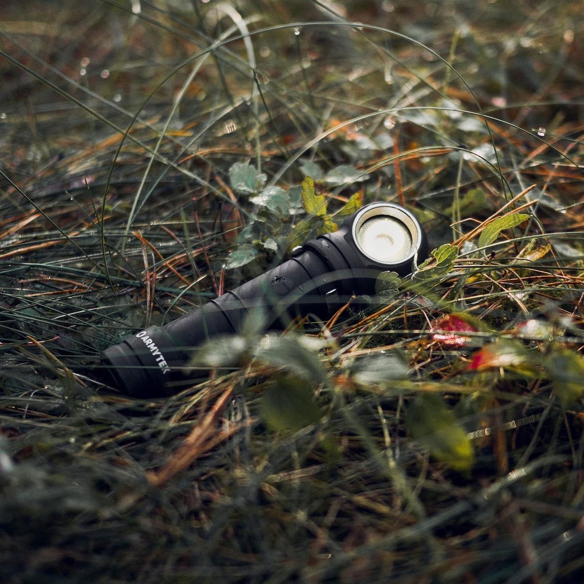 Armytek Wizard C2 Pro Max 21700 - LED Stirnlampe mit Magnet Ladefunktion in 2 Lichtfarben