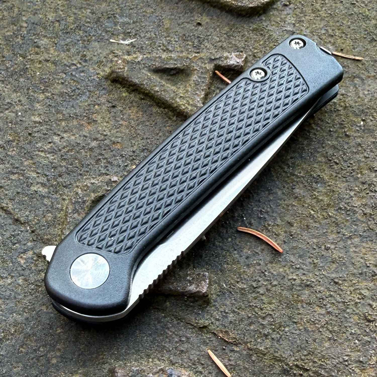 Böker Plus Fire Ant Black – Kompaktes Taschenmesser mit Pinzette und Tip-Up Clip – Detailansicht