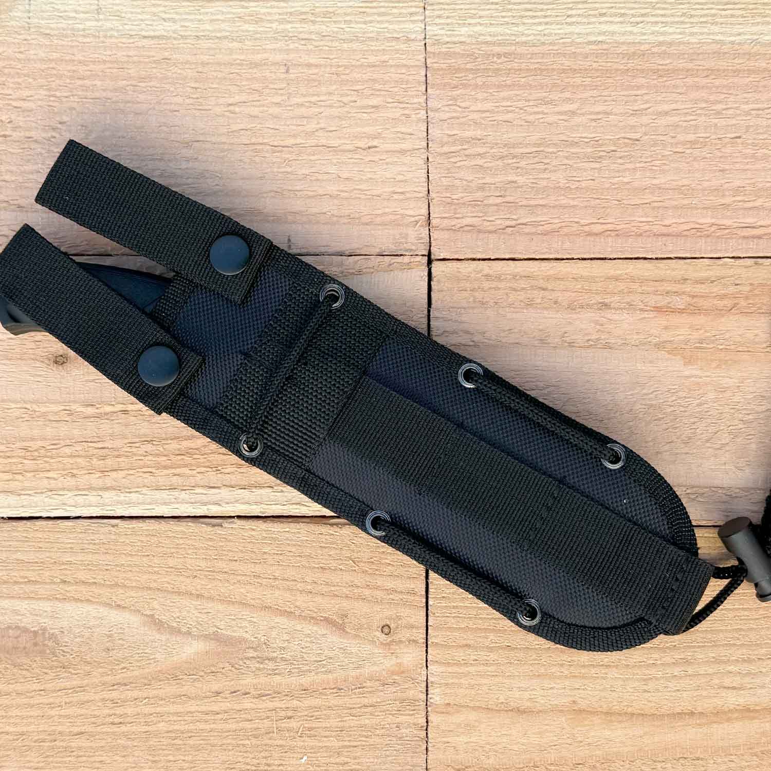 Böker Plus Advance Pro Fixed Blade – taktisches Messer mit Nylonscheide – Detailansicht