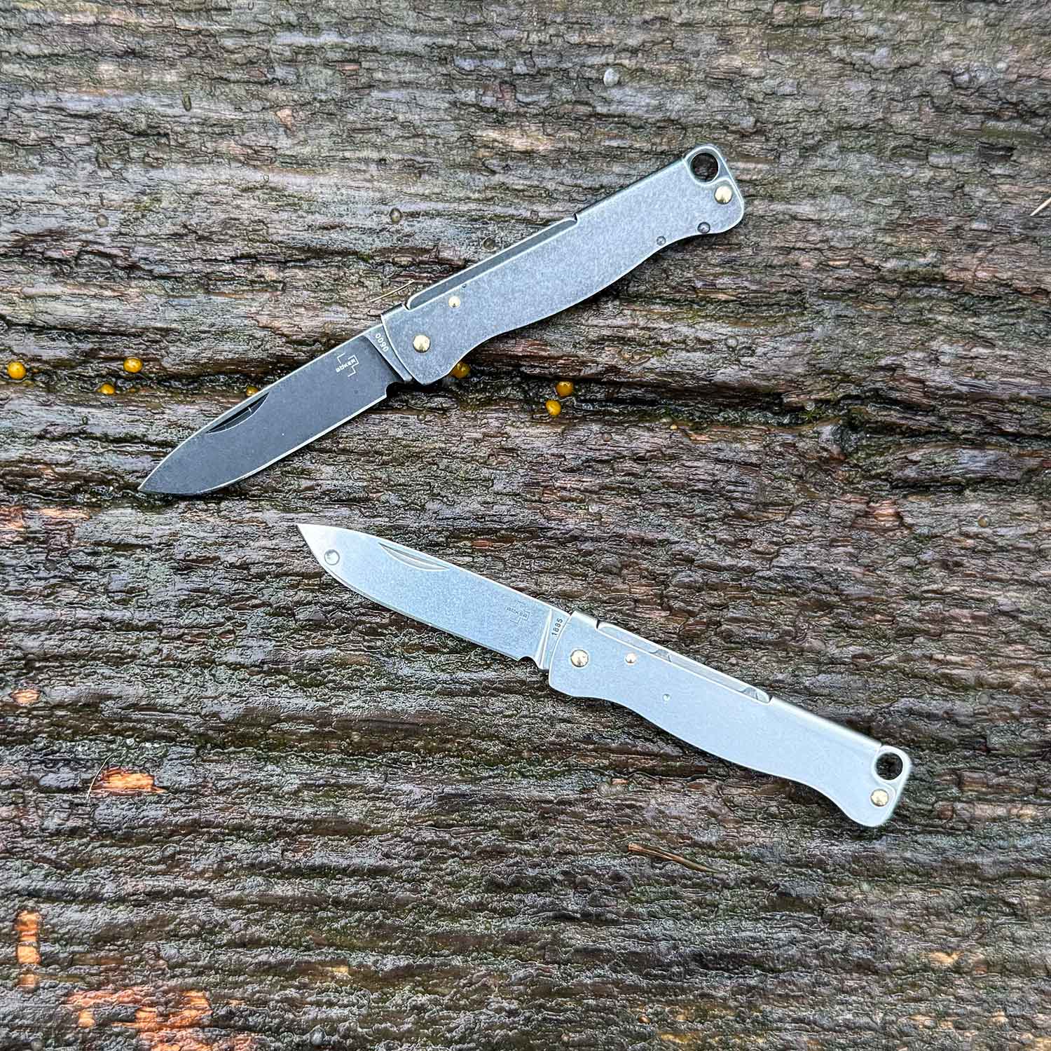 Böker Plus Atlas Mini – Schlüsselbund-Taschenmesser mit Slipjoint – silber und schwarz