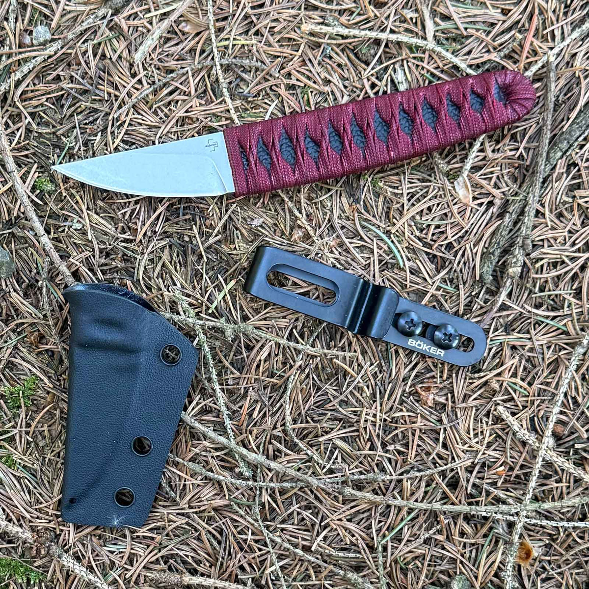 Böker Plus Kissaki – Full-Tang-Messer mit 440C Klinge, Kydexscheide & Ito-Griff – Scheide