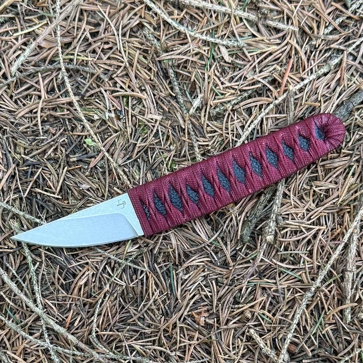 Böker Plus Kissaki – Full-Tang-Messer mit 440C Klinge, Kydexscheide & Ito-Griff – Klinge und Schneide – Detailansicht 1