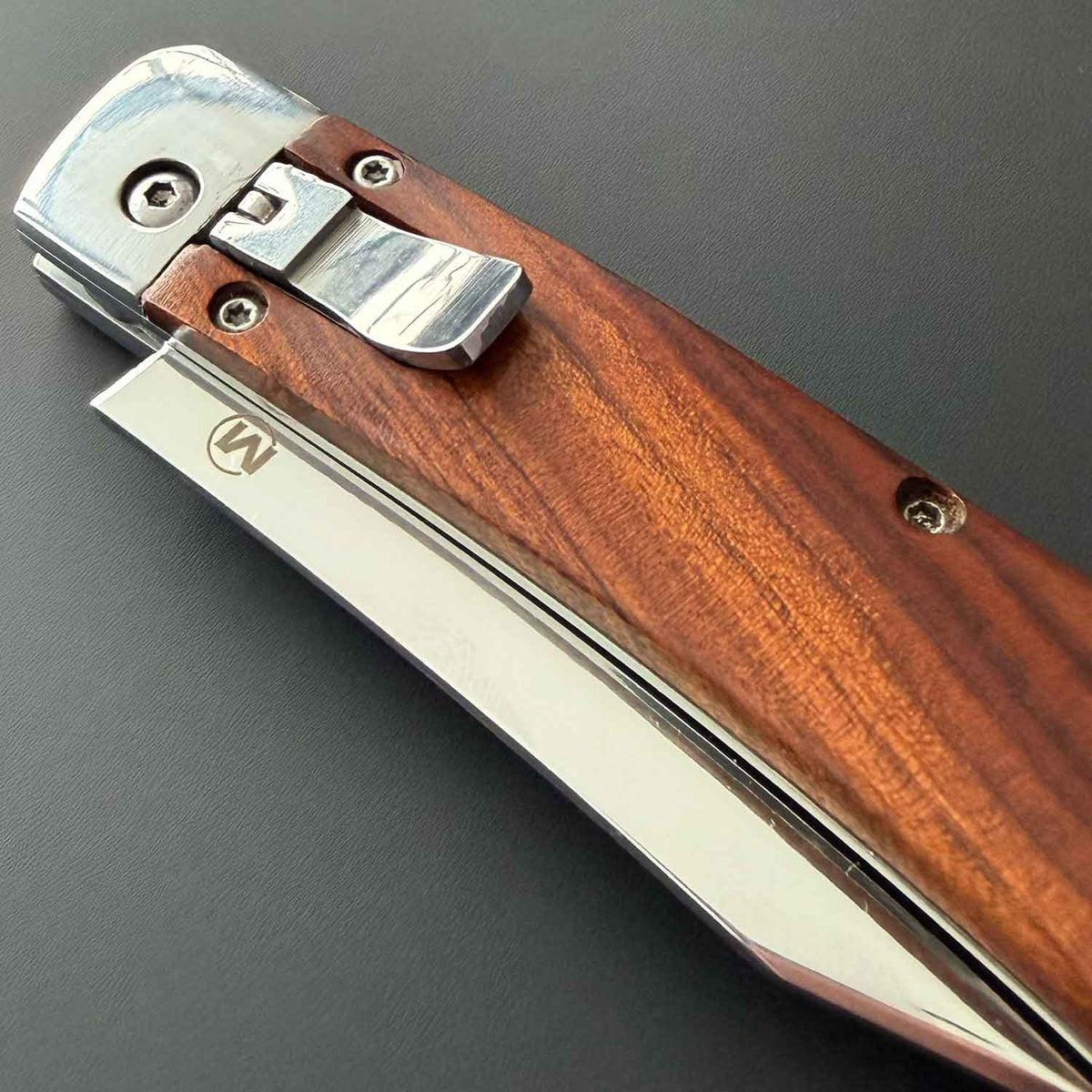 Magnum Automatic Classic – Automatik-Taschenmesser mit Palisanderholz – Detailansicht