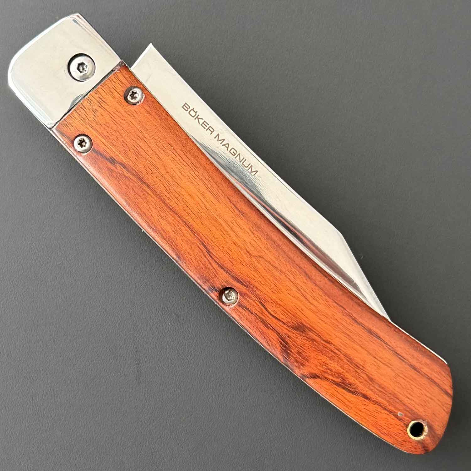 Magnum Automatic Classic – Automatik-Taschenmesser mit Palisanderholz – Detailansicht
