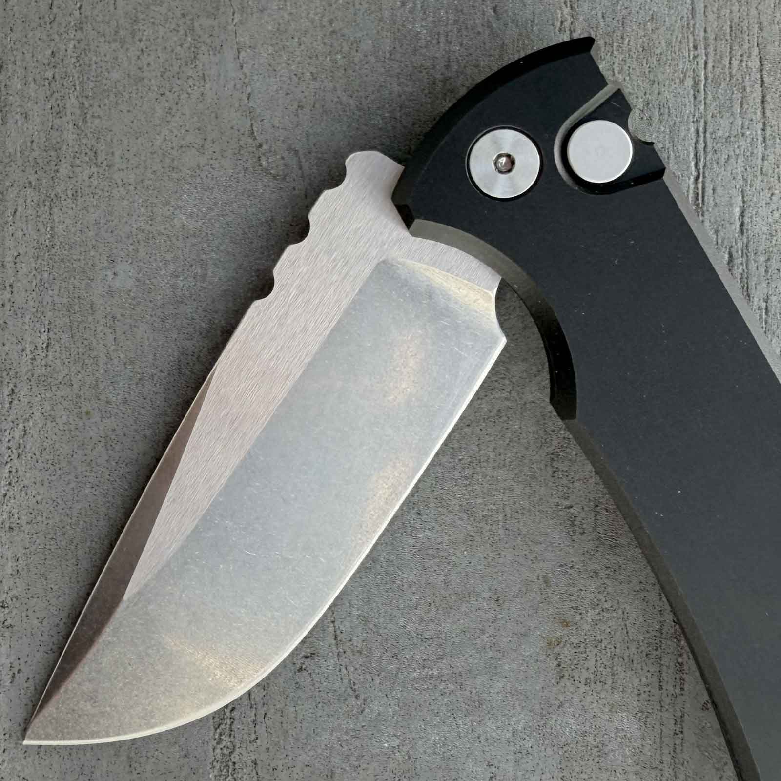Böker Mini Redencion 42a Taschenmesser - Detailansicht Magnacut Klinge