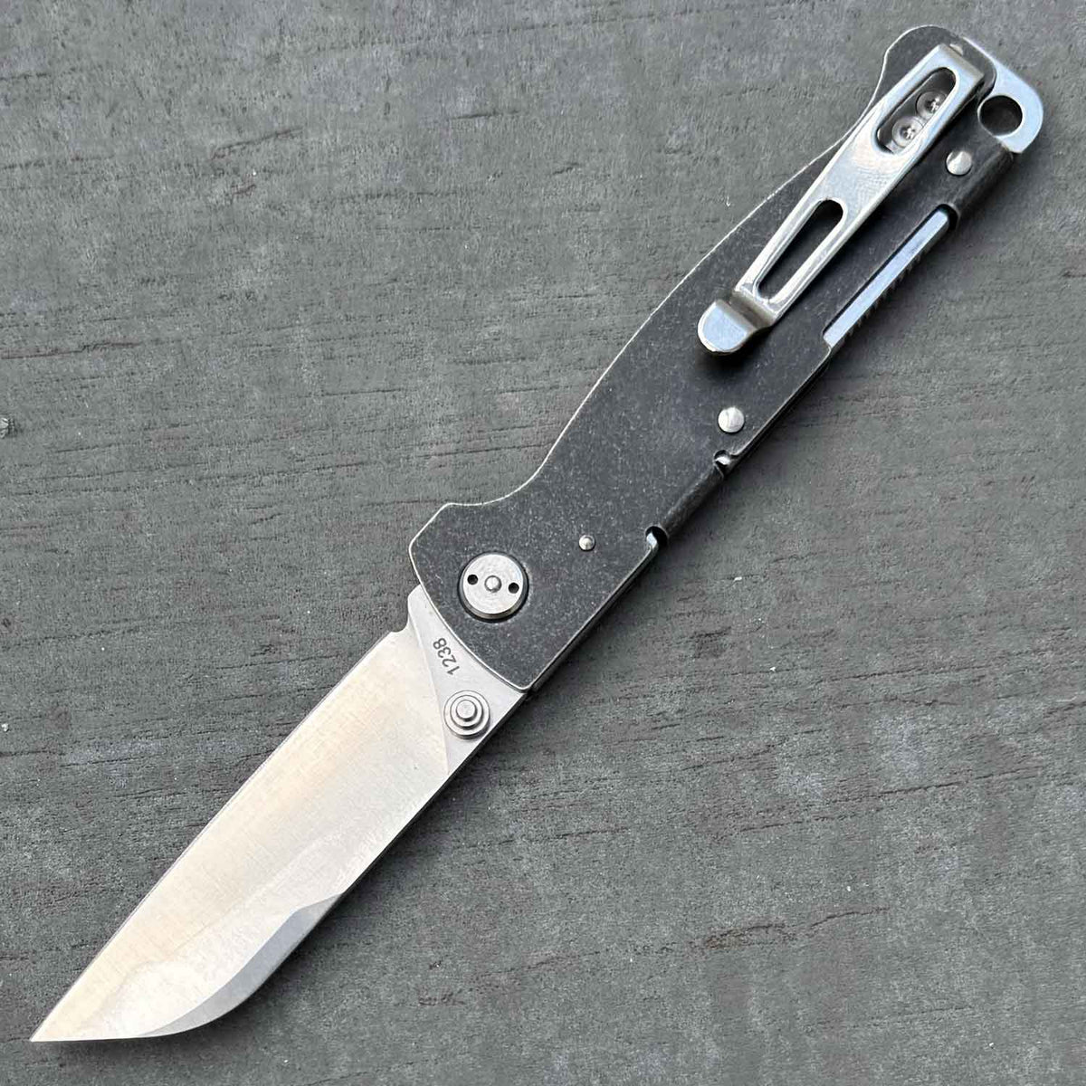 Böker Plus Atlas Sheepsfoot TS – Einhandmesser mit D2 Klinge und Tip-Up Clip