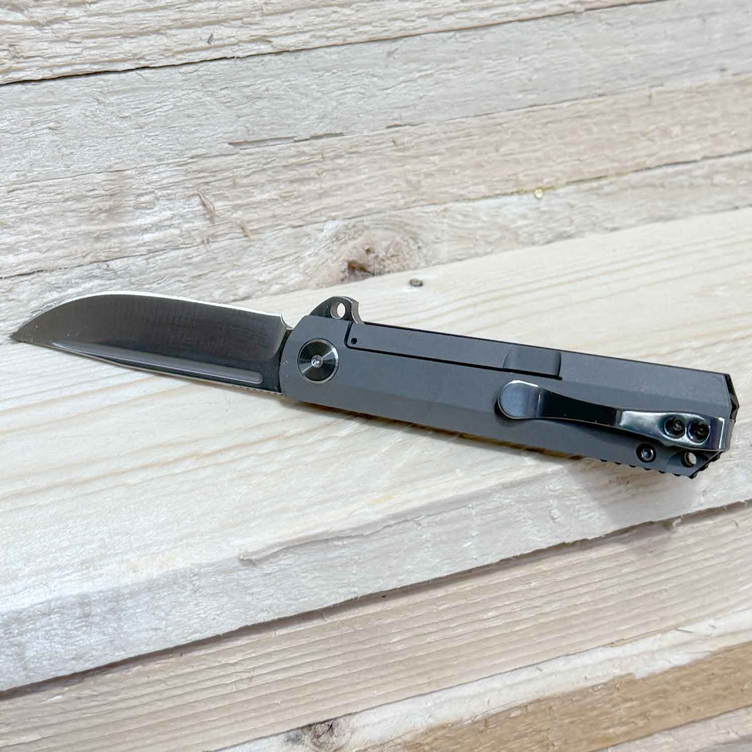 Böker Plus Cataclyst Flipjoint Taschenmesser, 42a konform,EDC Klappmesser – Detailansicht