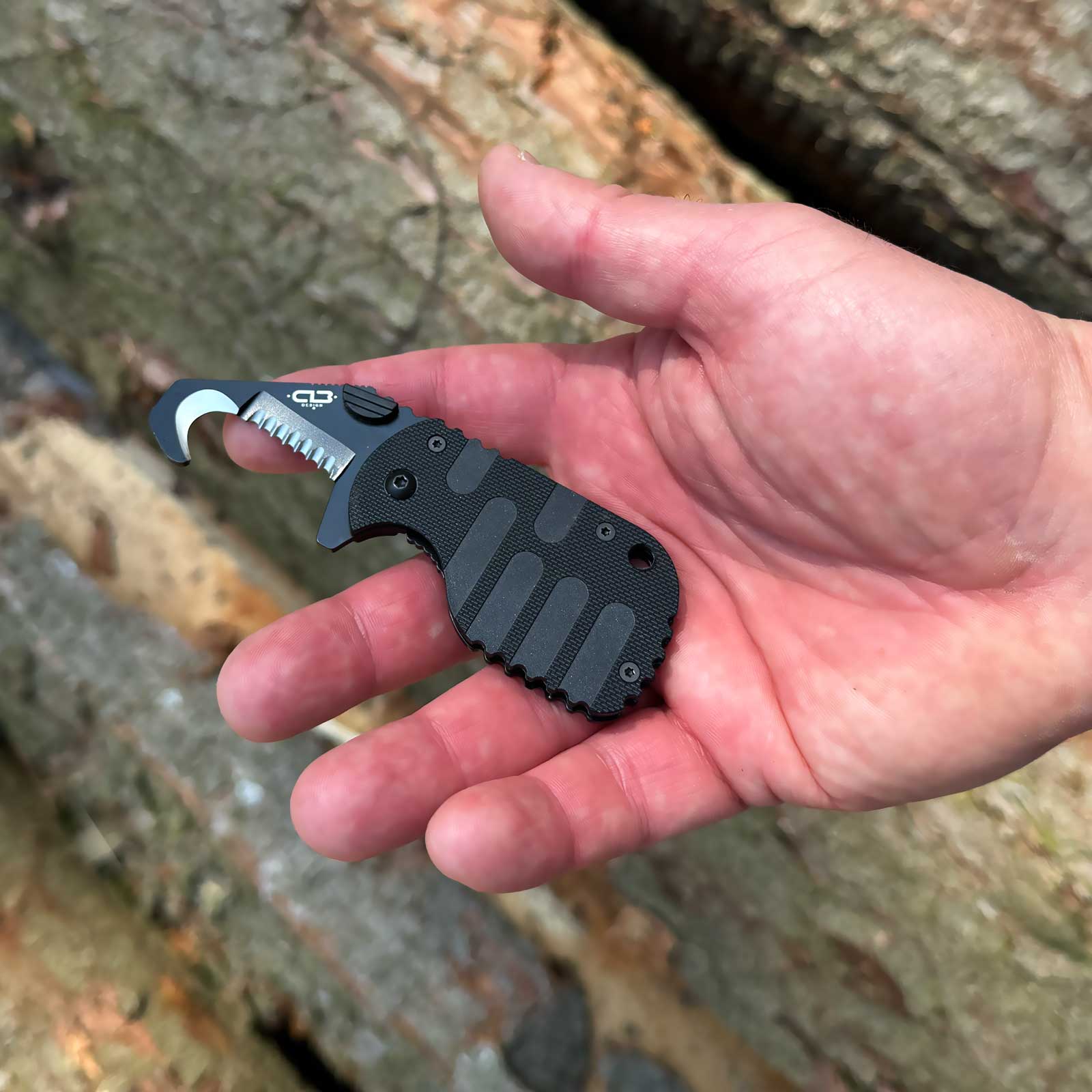 Böker Plus Rescom 2.0 – kompaktes Rettungsmesser mit umsetzbarem Clip – Produktansicht des Messers – Detailansicht 4