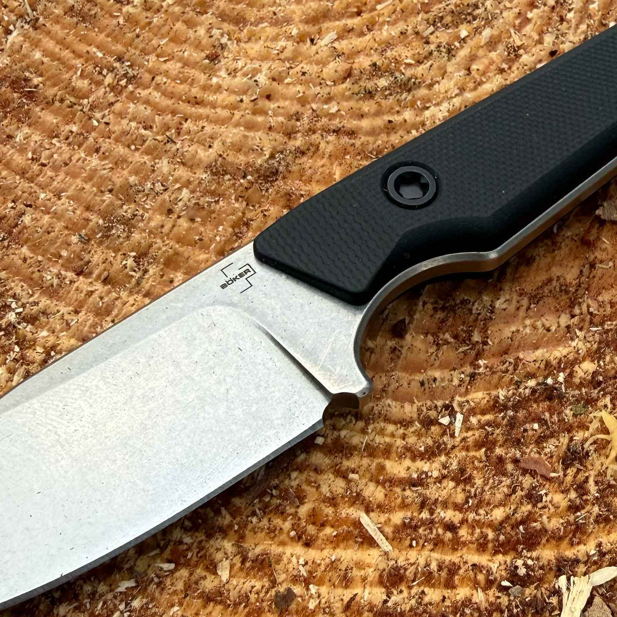 Böker Plus Sentinal – kompaktes Fahrtenmesser mit 14C28N Klinge und Kydexscheide – Detailansicht
