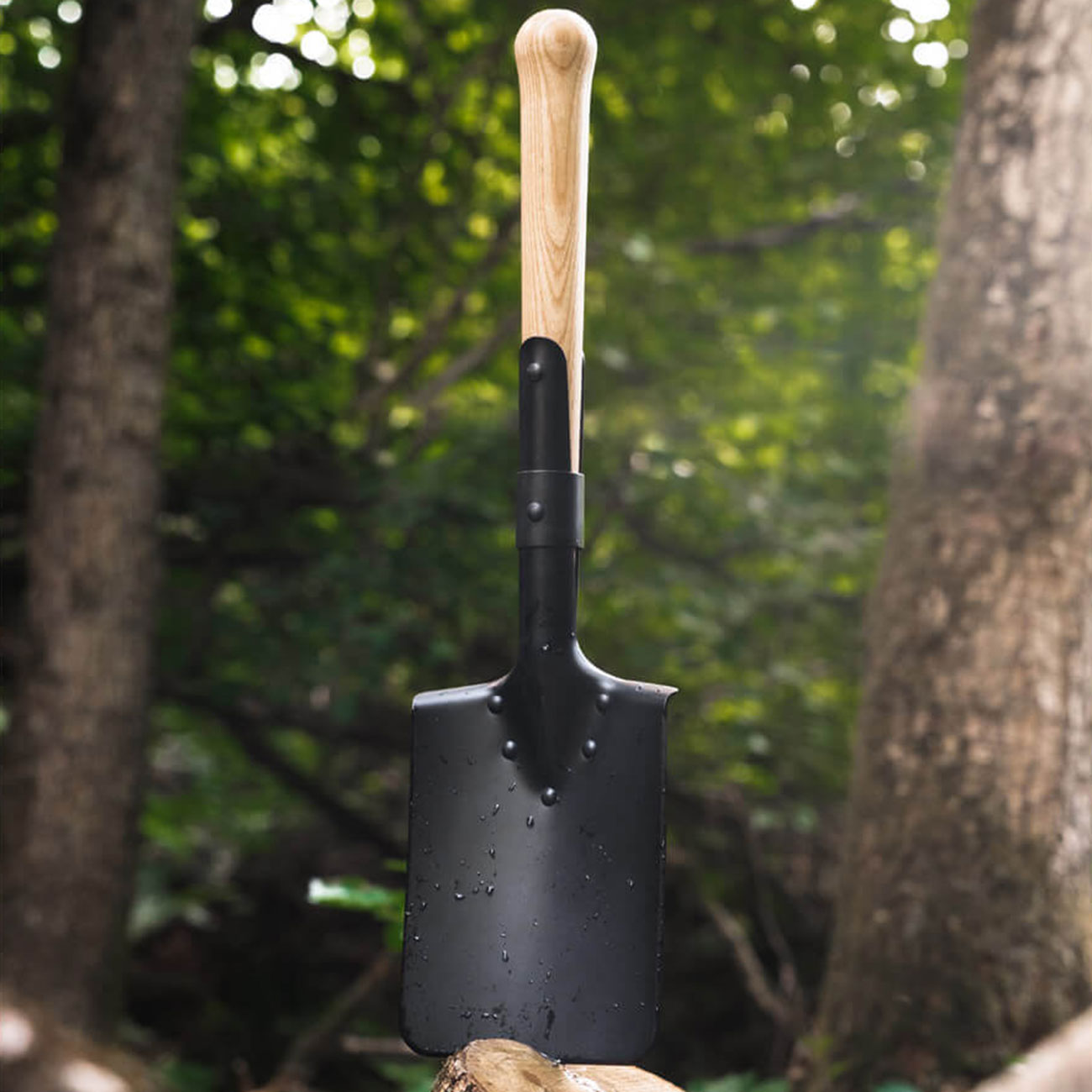 Böker Plus Shovel M1874 Outdoor Feldspaten mit Eschenholzgriff und Nylonetui