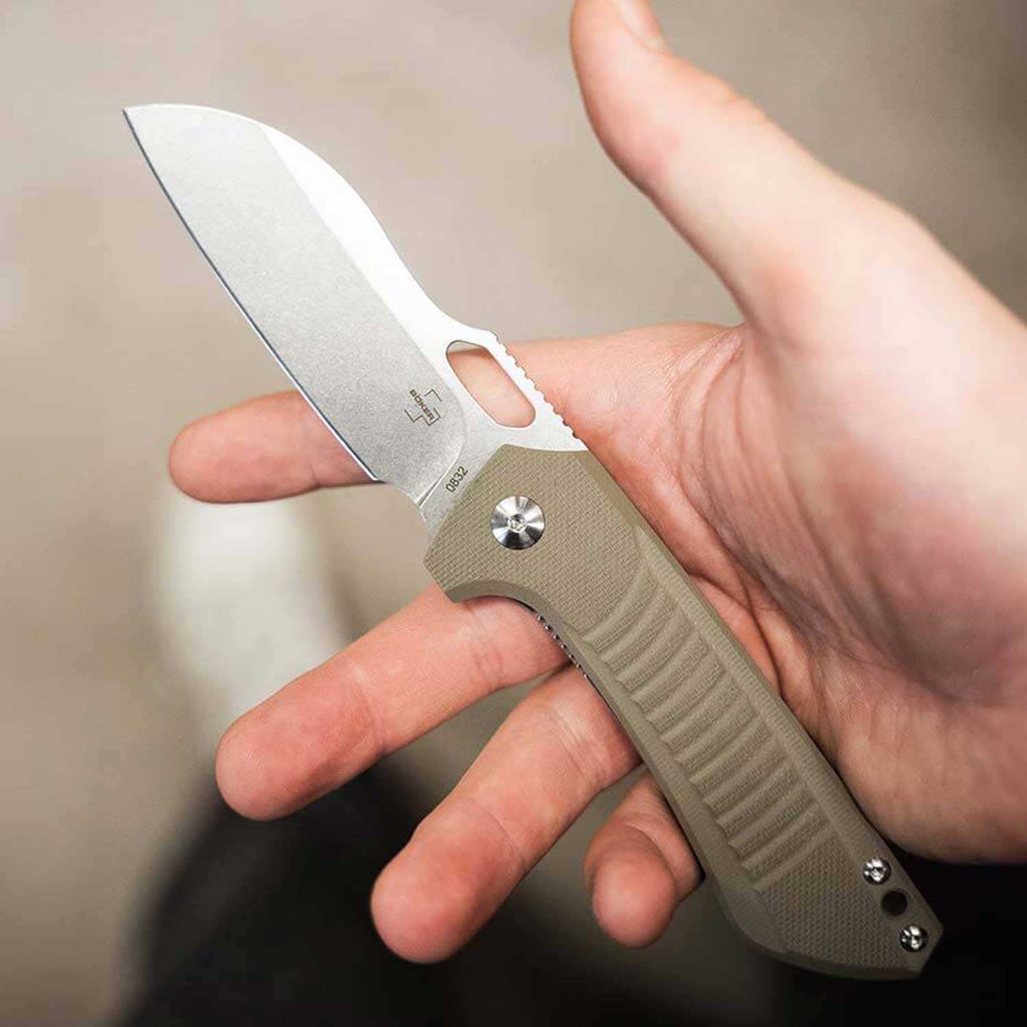 Böker Plus Swoopy – Edles EDC Messer mit Nitro-V Klinge, G10 Griff & Tip-Up Clip