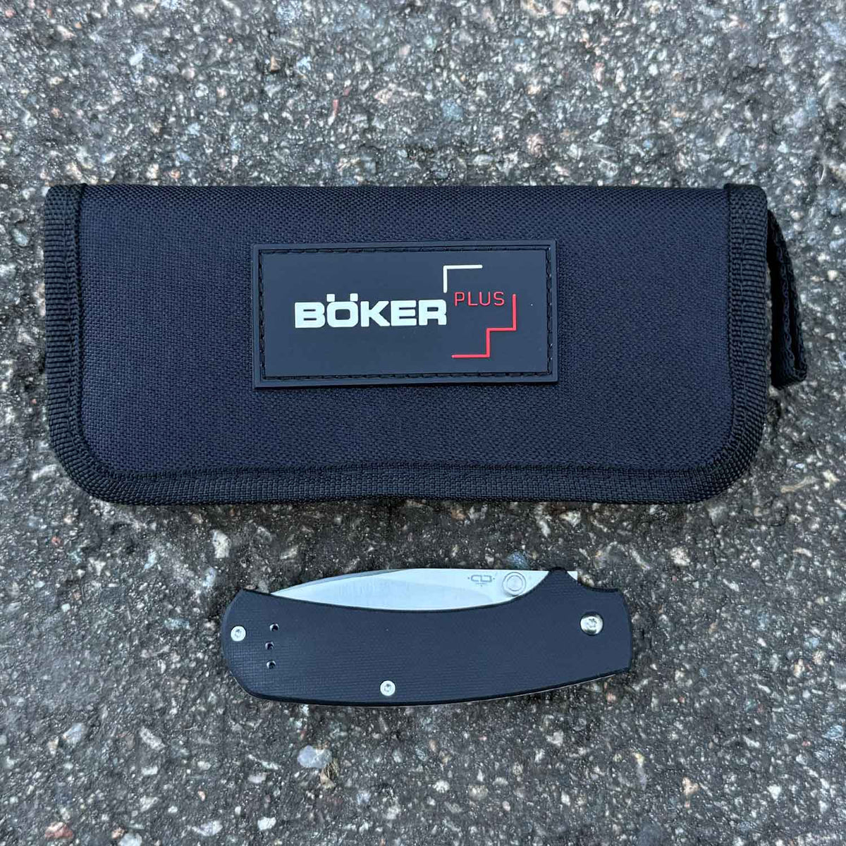 Böker Plus XS Drop – Kompaktes Slipjoint Taschenmesser mit Droppoint-Klinge – Detailansicht