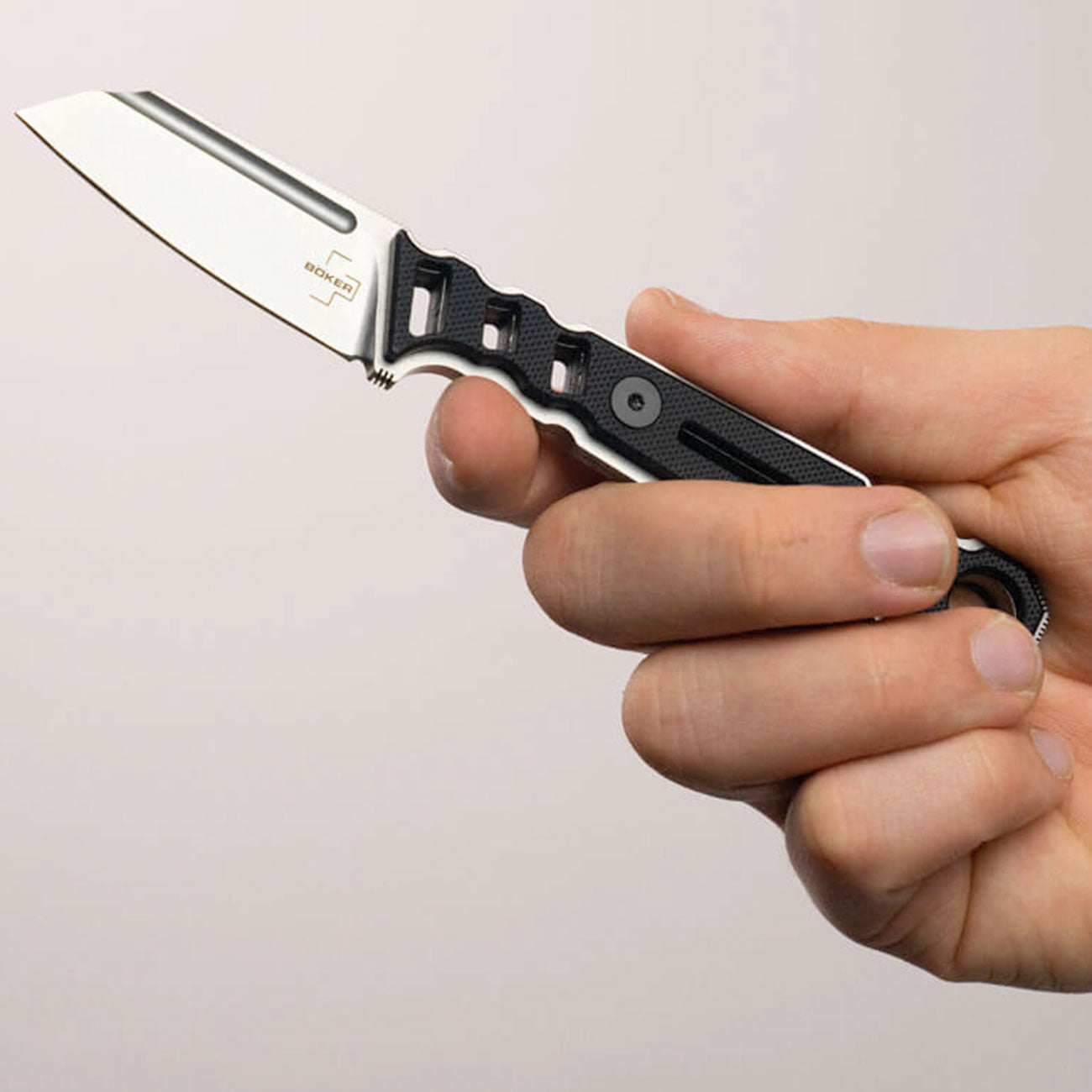 Böker Plus Ylvi – feststehendes EDC Messer mit Clip und Kydexscheide – Detailansicht