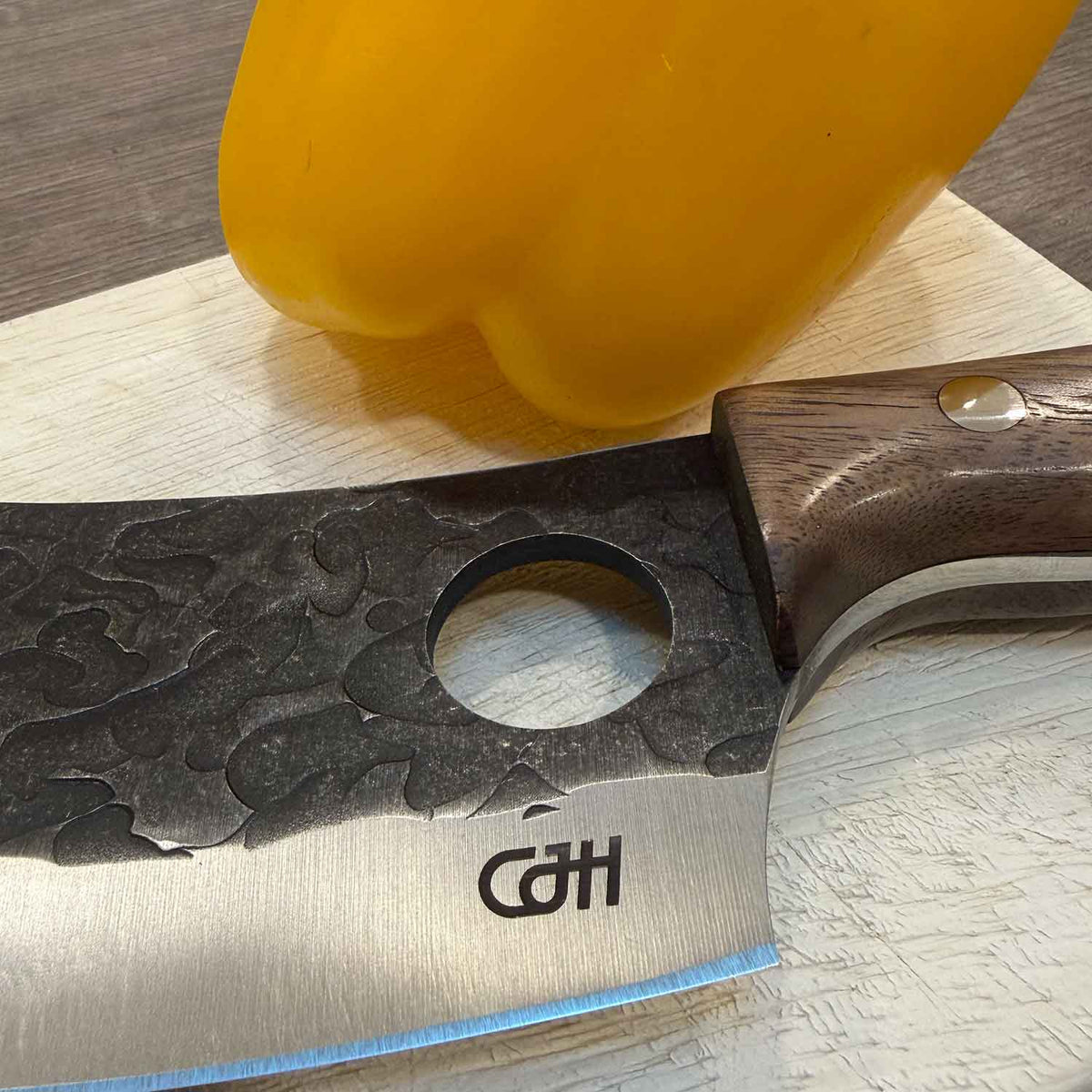 Herbertz CJH Outdoor Kochmesser mit Walnussholzgriff – Detailansicht