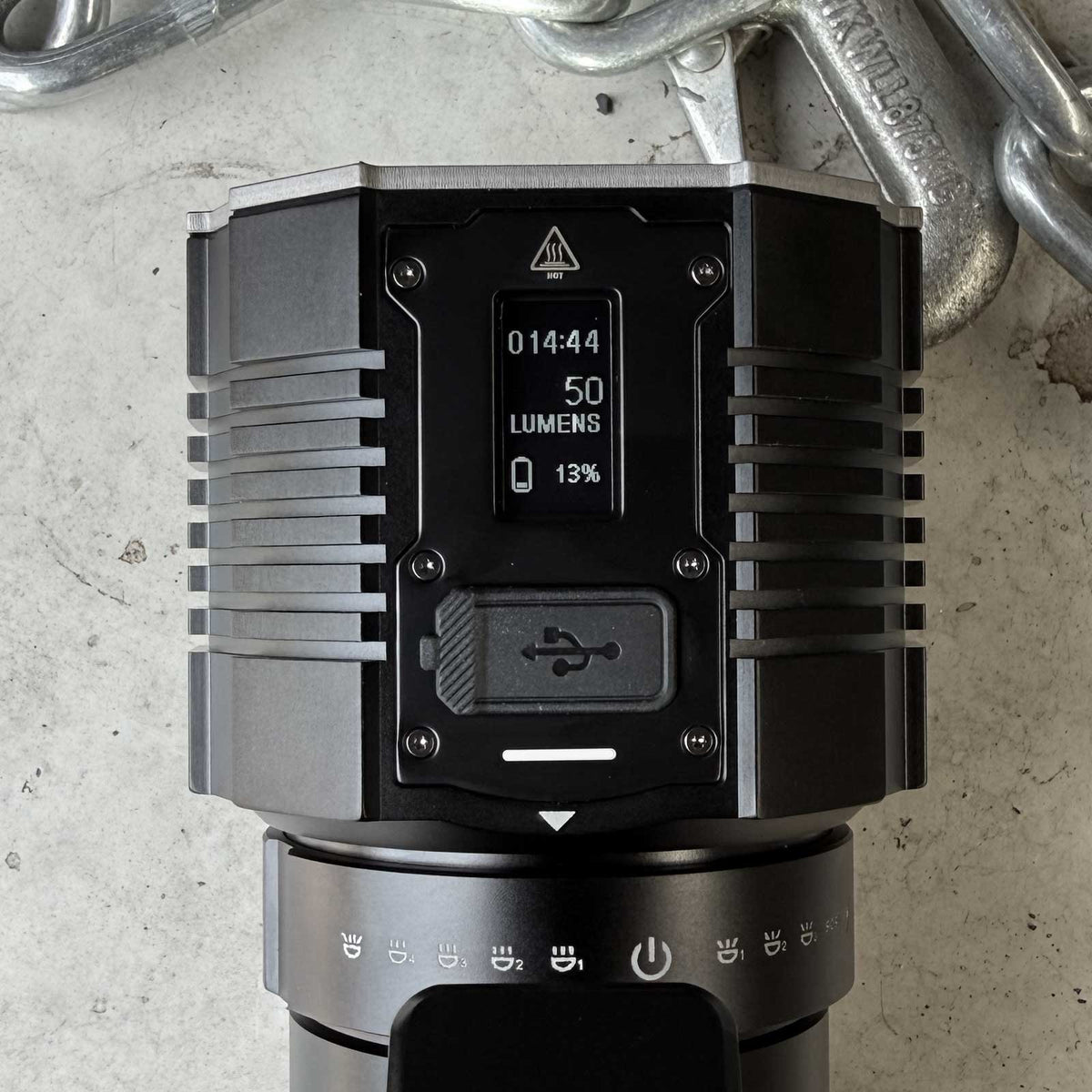 Fenix LR60R – LED Suchscheinwerfer mit 21000 lm, Spot-/Flutlicht, Akku & USB-C