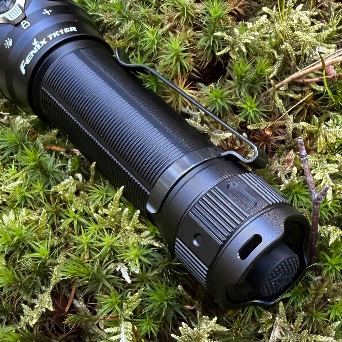 Fenix TK15R IRIS X – taktische Taschenlampe mit 3200 Lumen, Akku, USB-C, Lockout – Schalter und Endkappe