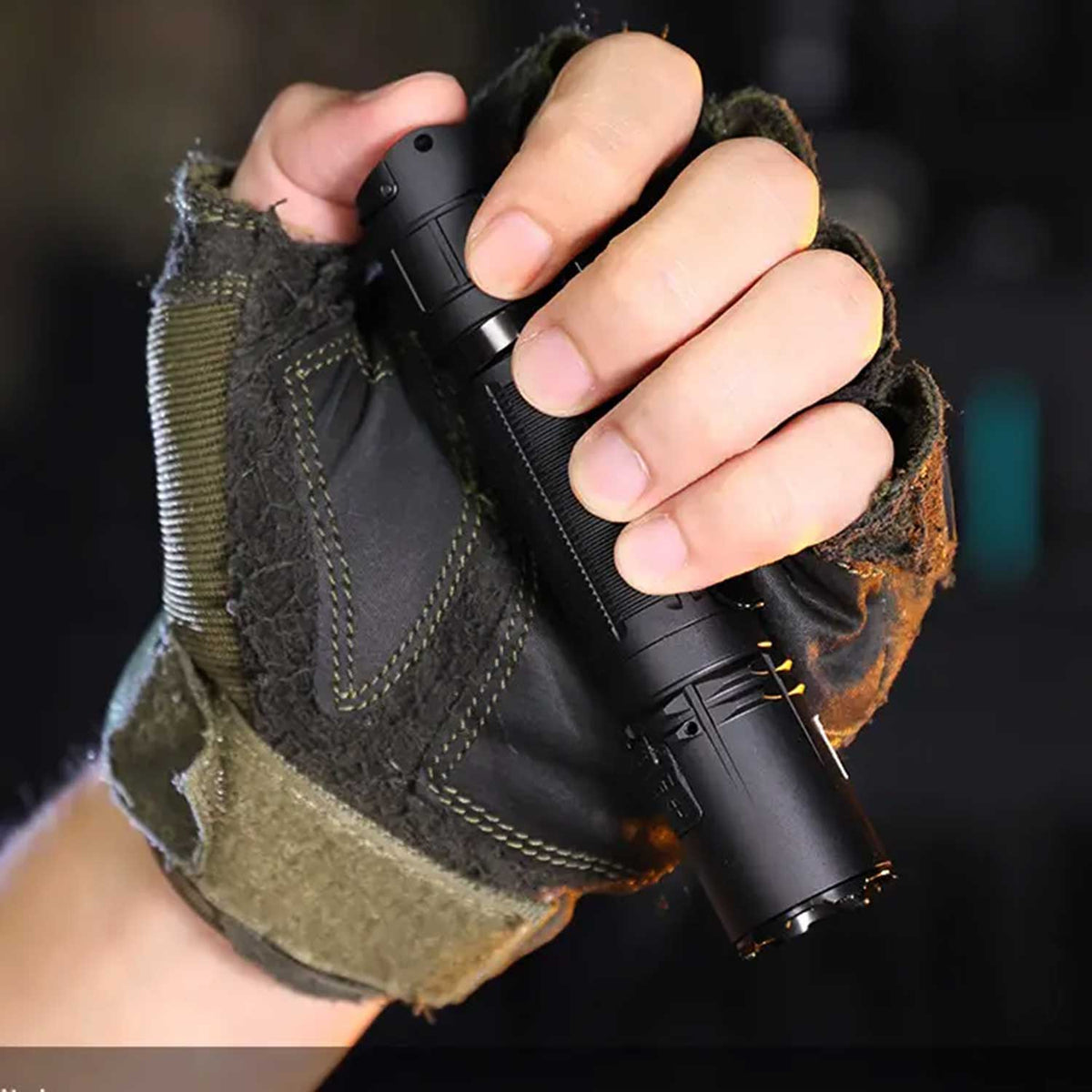 Klarus XT2CR PRO Tac-Master – LED Taschenlampe mit 2300 Lumen & USB-C (2026) – Detailansicht
