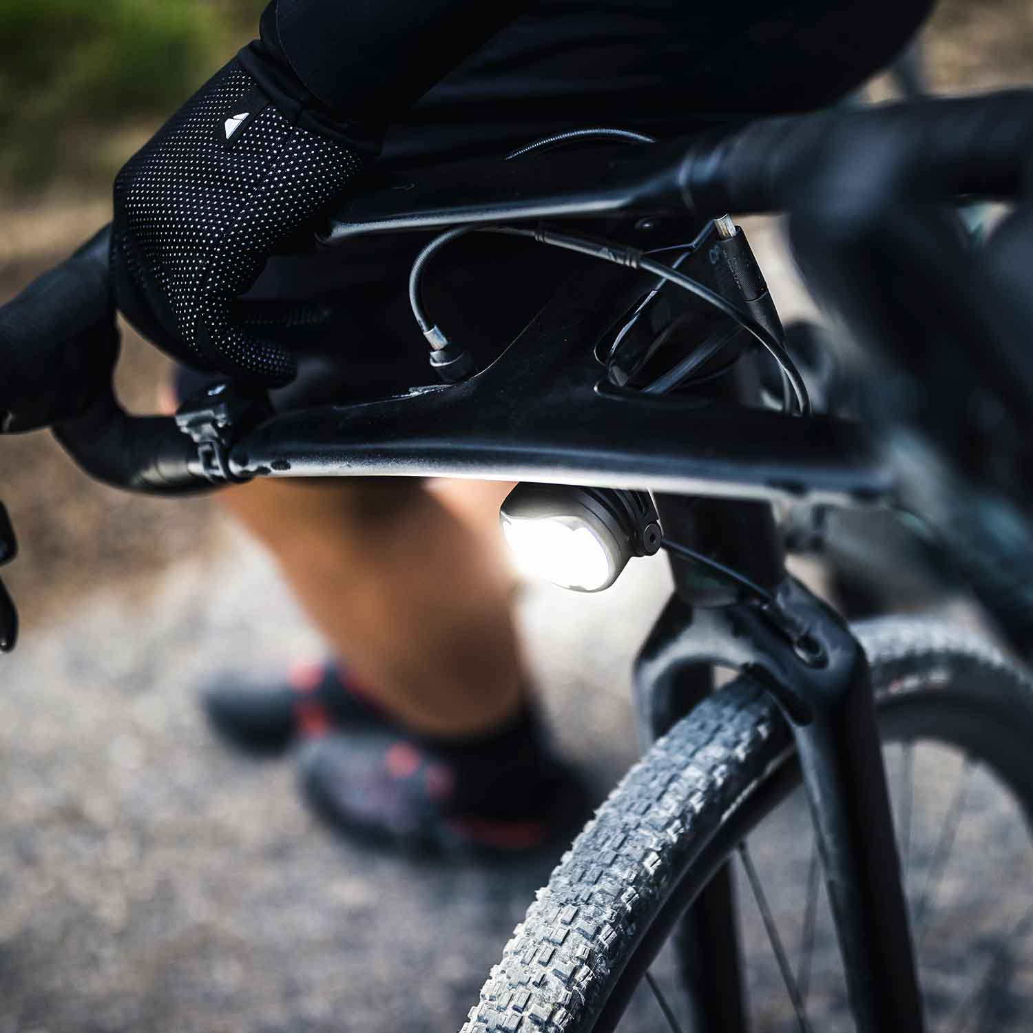 Lupine SL AF – StVZO Fahrradlampe mit 1300 Lumen & 6.9 Ah Akku (31.8 mm) – Detailansicht