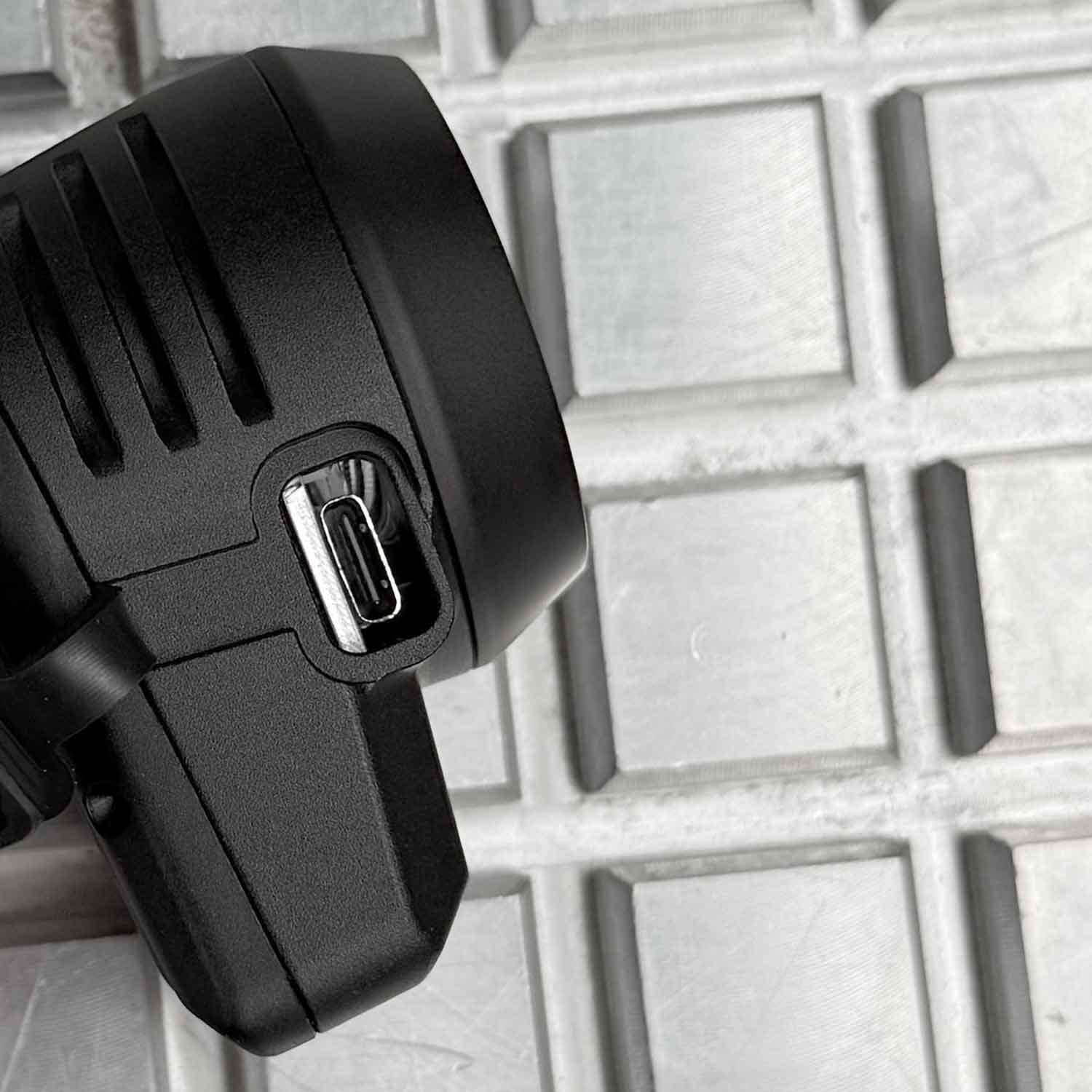 Lupine SL Mono – StVZO Fahrrad-Frontlicht mit Akku, 700 lm, USB-C (Modell 2026) – USB-C Ladefunktion, Fahrradlicht mit StVZO-Zulassung