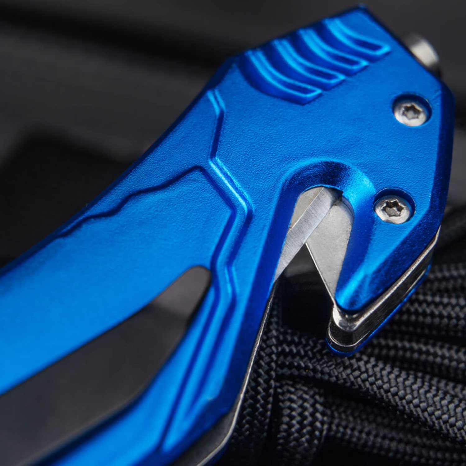 Magnum Air Force Rescue - Rettungsmesser mit Glasbrecher, Gurtschneider & Clip – Detailansicht
