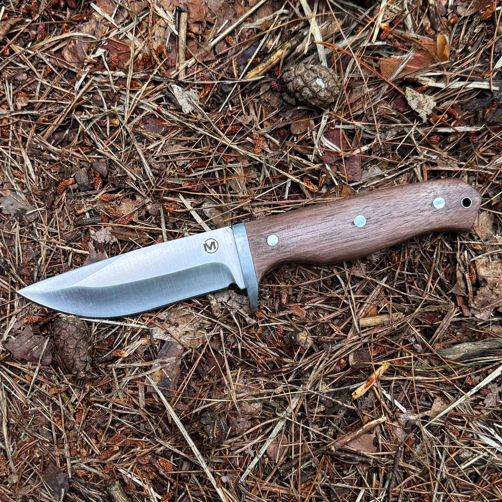 Magnum Walnut Drop – Fahrtenmesser – Feststehende