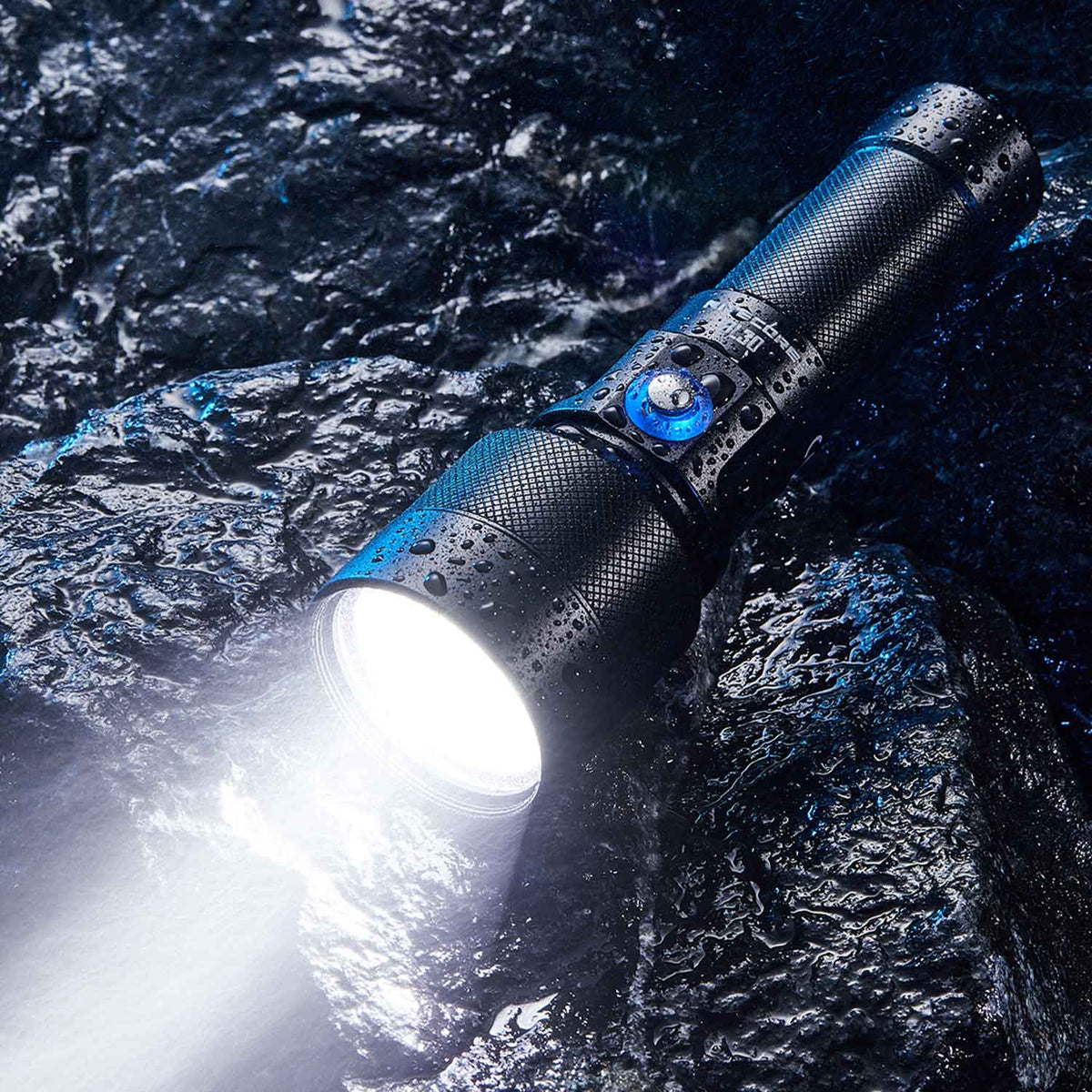 Nitecore DL30 – LED Tauchlampe 1100 Lumen mit Rotlicht & USB-C Akku – Detailansicht