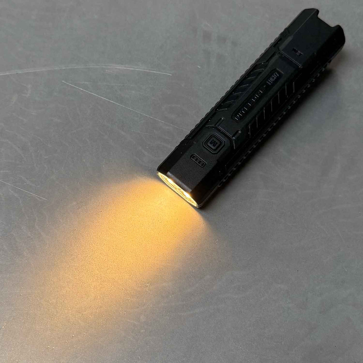 Nitecore EDC07 LED Taschenlampe warmweißes Licht