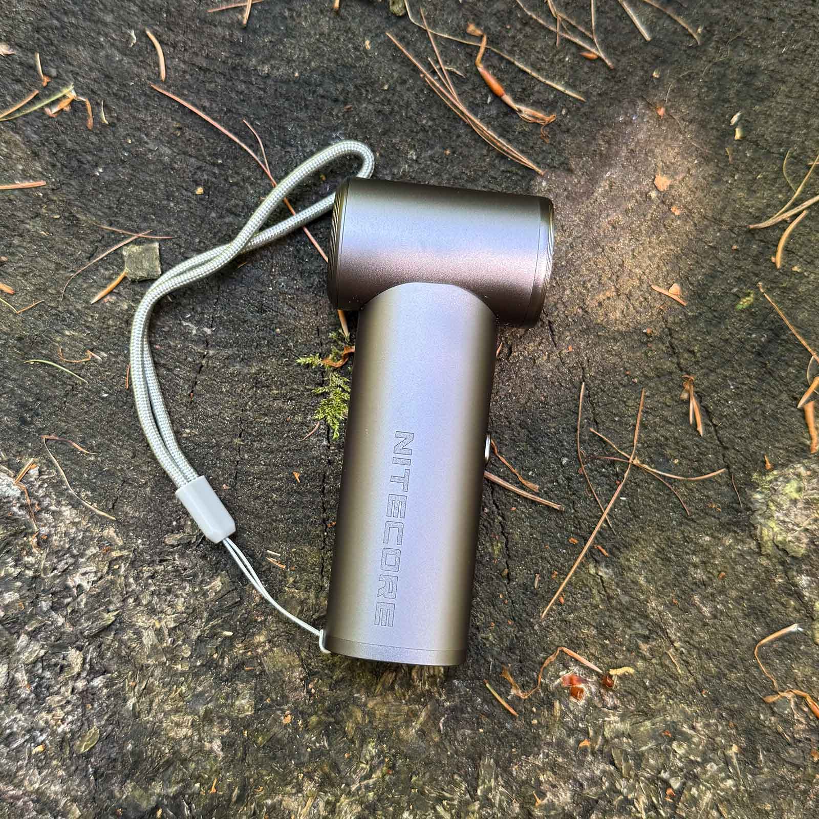 Nitecore NEF01 – Mini Handventilator mit 5 Stufen, Akku & USB-C
