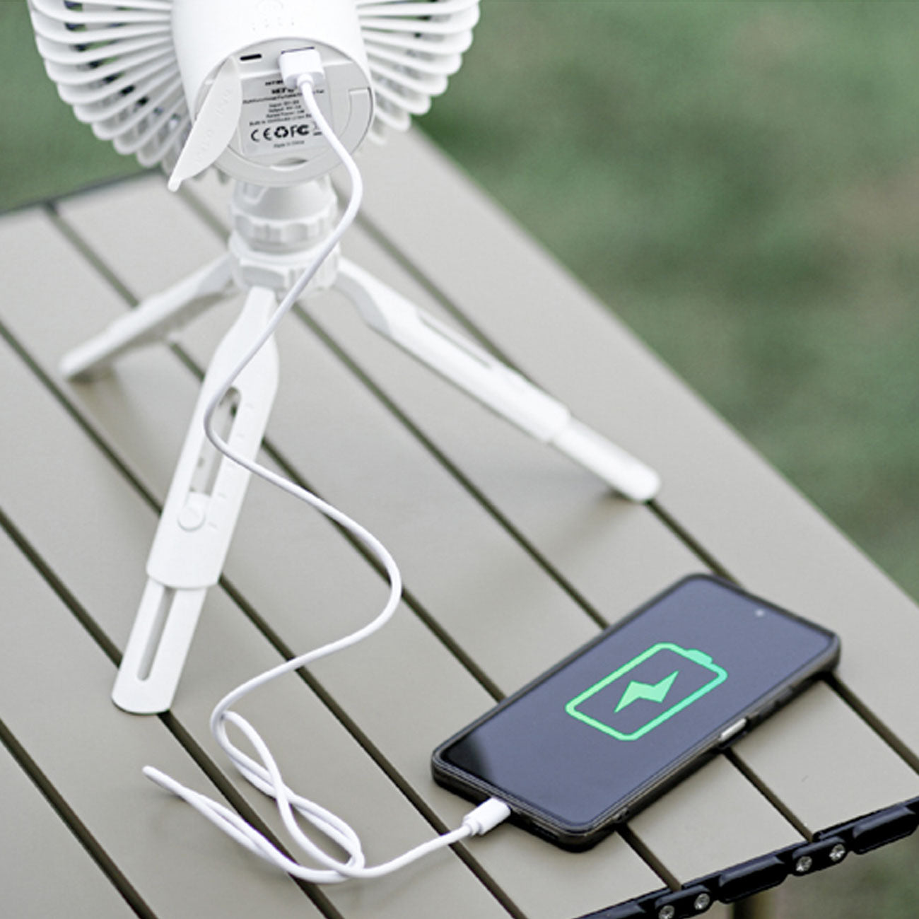 Nitecore NEF10 – mobiler USB-C Ventilator mit LED-Licht und Powerbank 10.000 mAh – Detailansicht