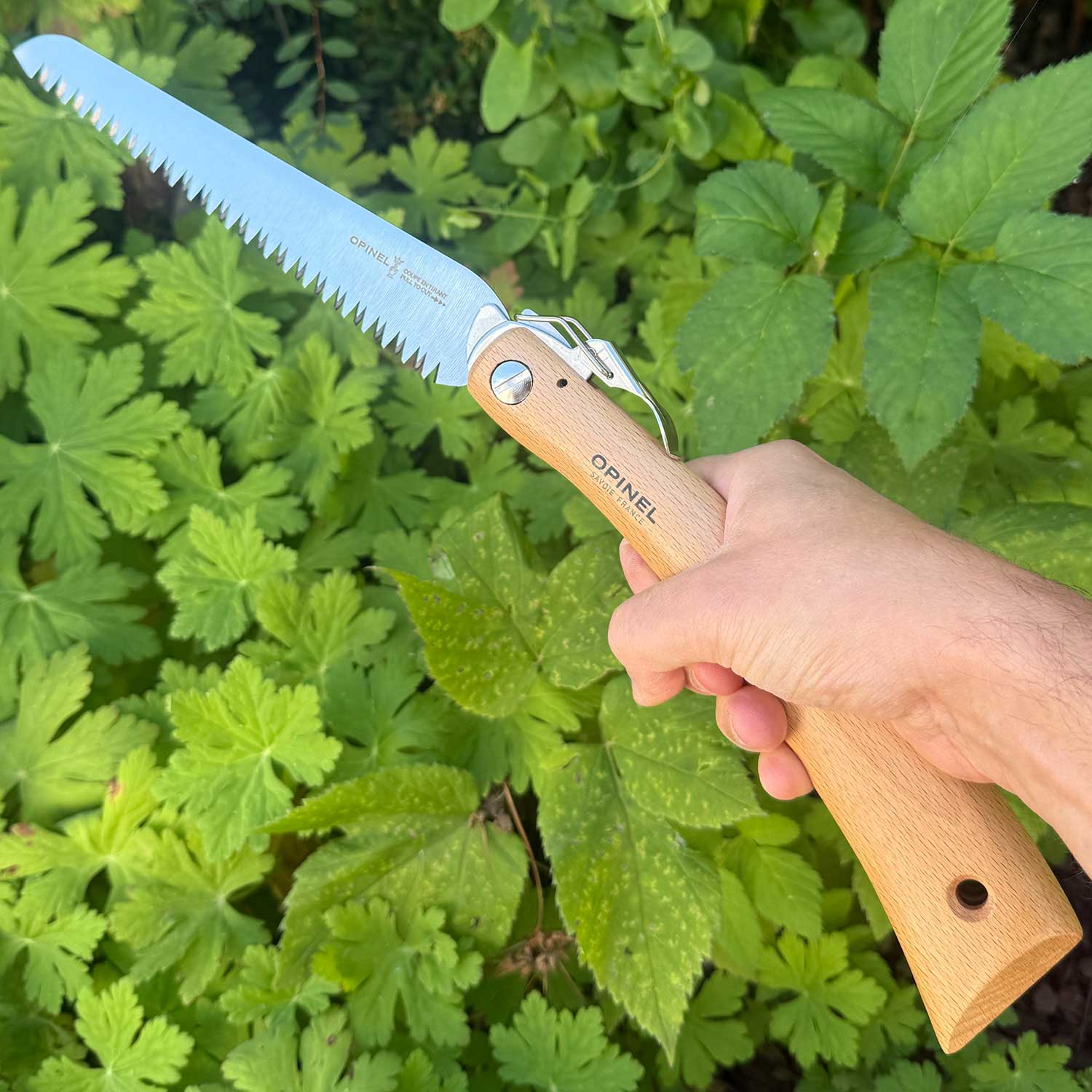 Opinel No 18 – Robuste Outdoor-Klappsäge mit Buchenholzgriff 42 cm – Detailansicht