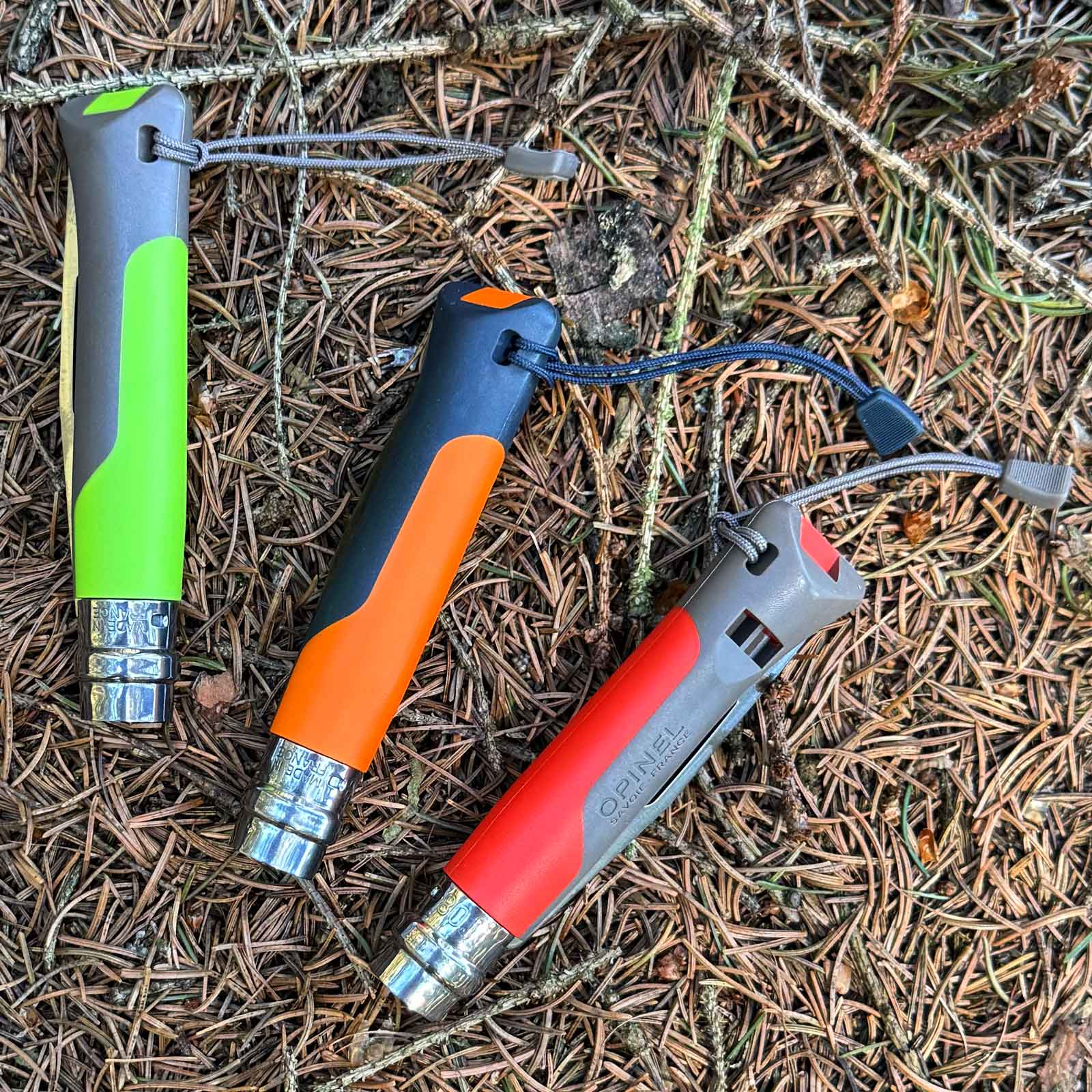 Opinel No 08 Outdoor Sports Taschenmesser in 4 Farben – für Outdoor und Camping – Detailansicht 3