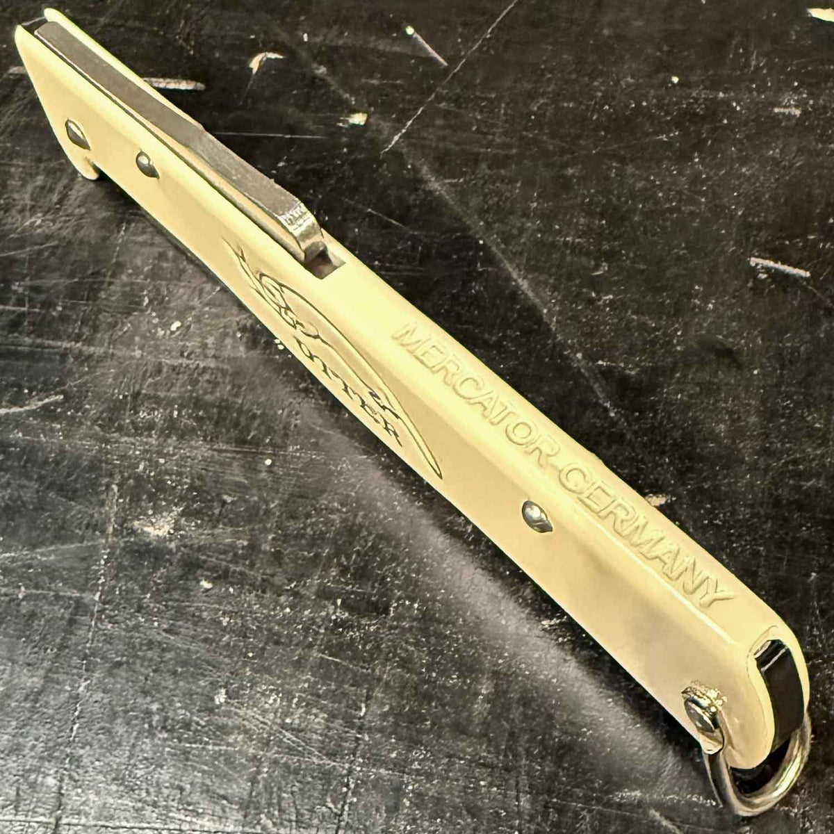Otter Mercator Creme Taschenmesser (10-126 rg) – C75 Kohlenstoffstahl – Detailansicht