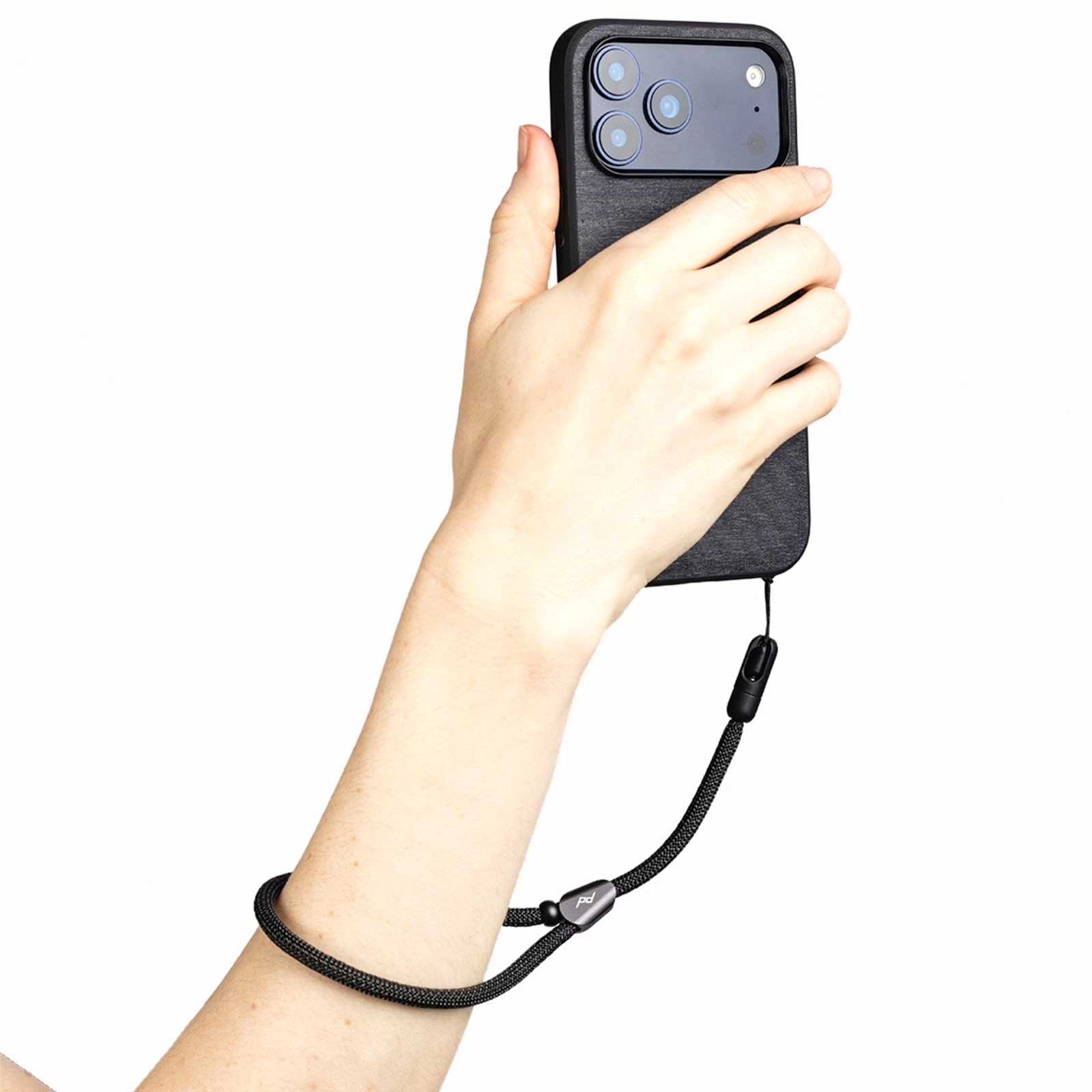 Peak Design Mobile Cuff – Handschlaufe mit Micro-Anchor-System – Größenvergleich in der Hand
