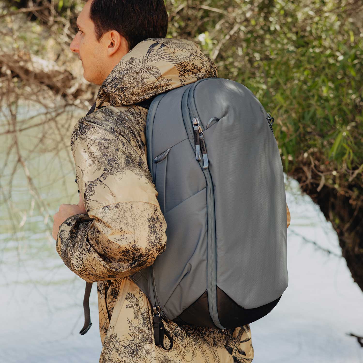 Peak Design Travel Backpack 30L - flexibler Reise- und Kamerarucksack in 6 Farben – Detailansicht