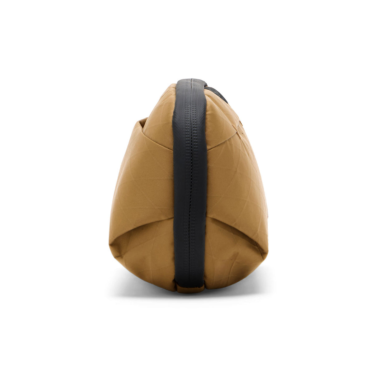 Peak Design Wash Pouch Small – Coyote-braun Seitenansicht Reise