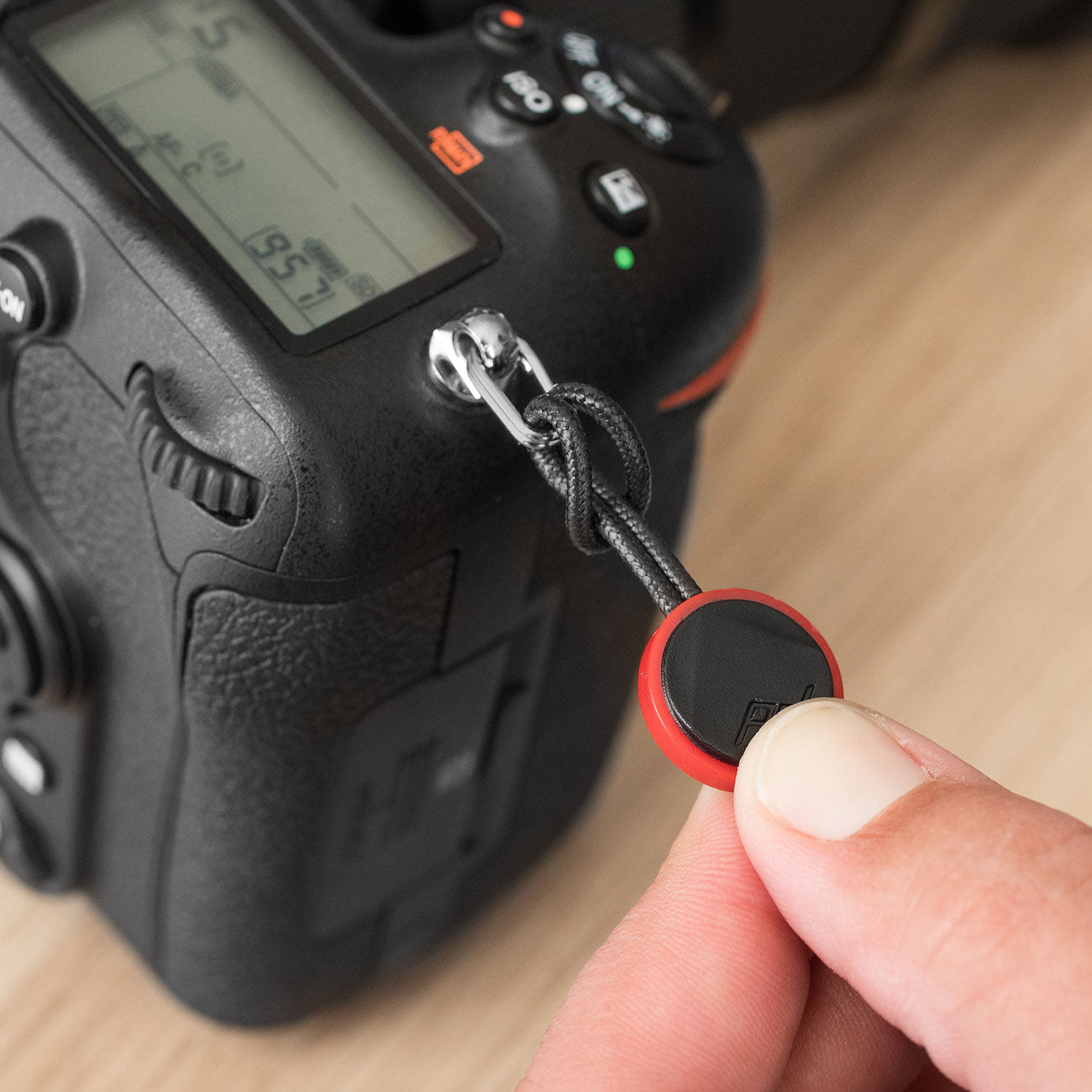 Peak Design Micro Anchor – 4x Ankerschlaufe (4. Generation) – Anchor-Befestigung – Detailansicht 4