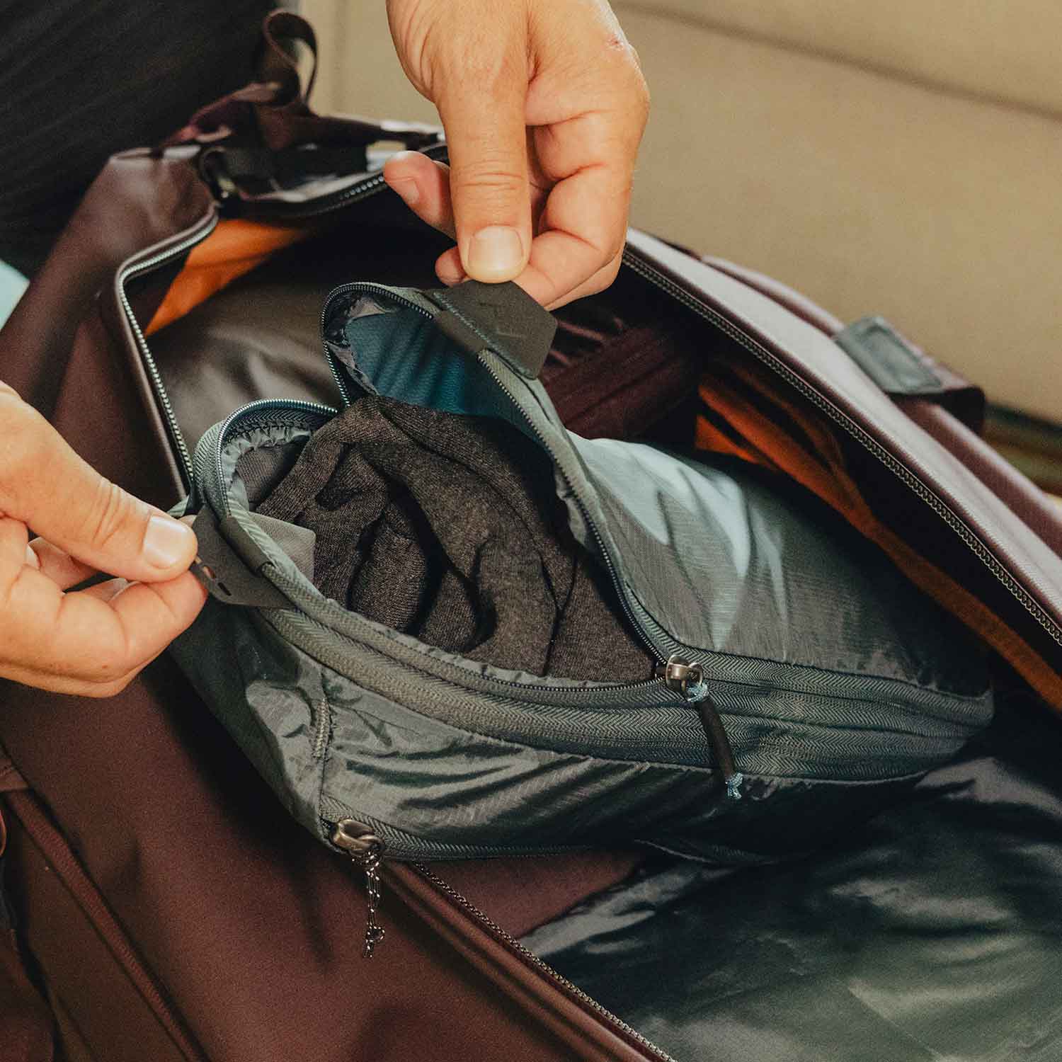 Peak Design Packing Cubes 9L – Packwürfel mit Kompressionsfunktion – Detailansicht