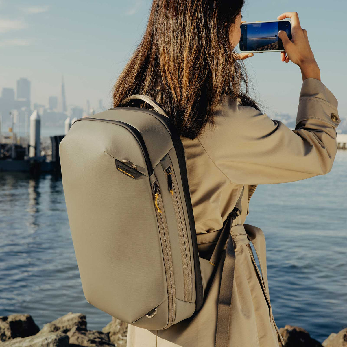 Peak Design Travel Backpack 20L – Reiserucksack & Daypack – Rückansicht