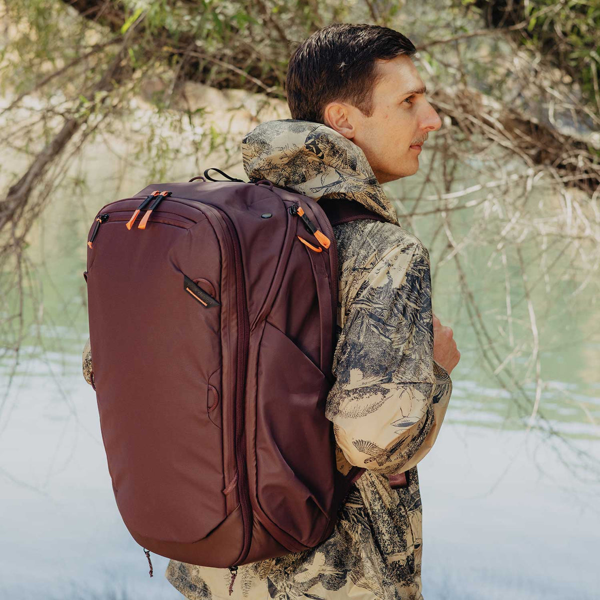 Peak Design Travel Backpack 45L – Modularer Reise- & Fotorucksack in 5 Farben – Detailansicht