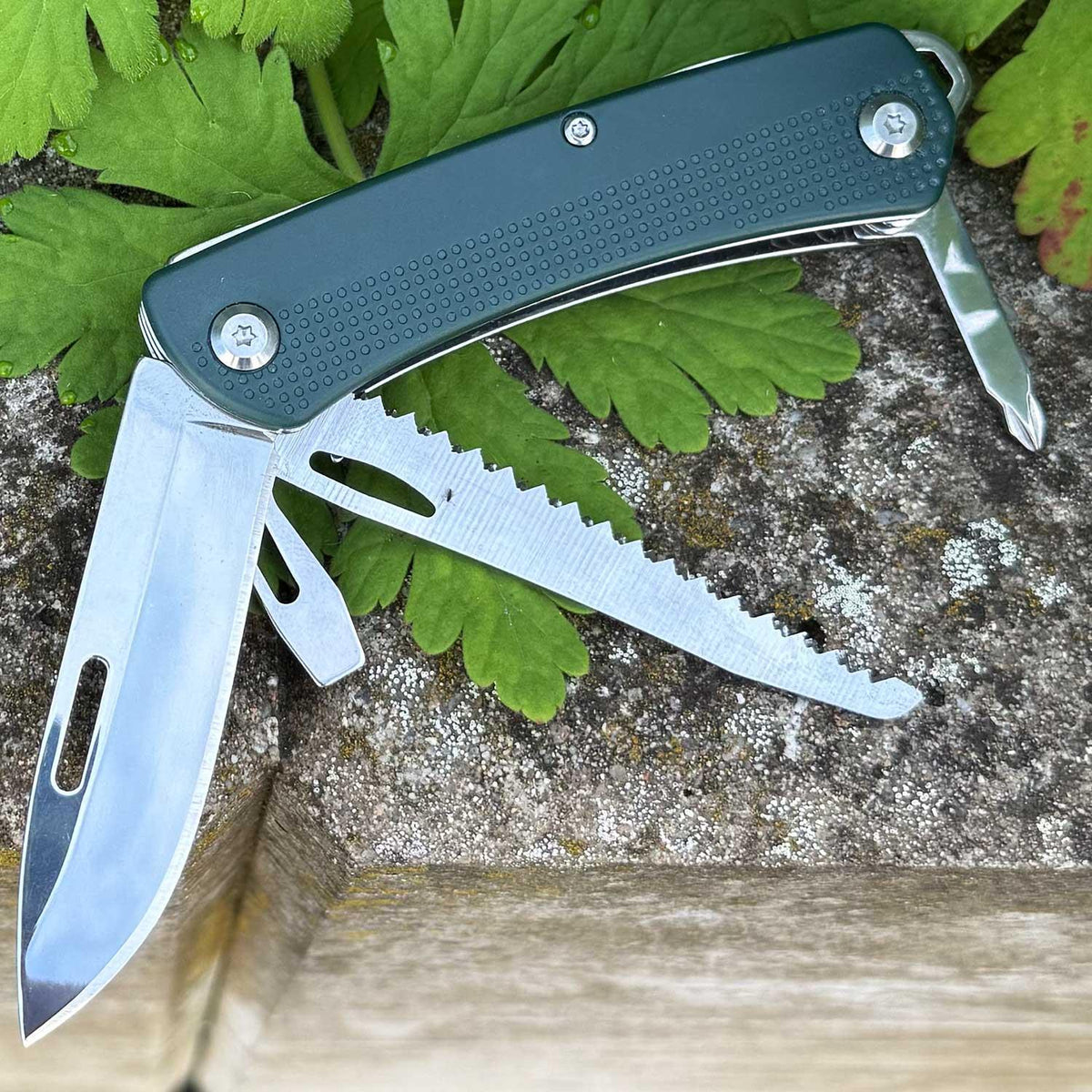 Puma TEC Pocket Tool grün – Kompaktes Taschenmesser mit 7 Funktionen