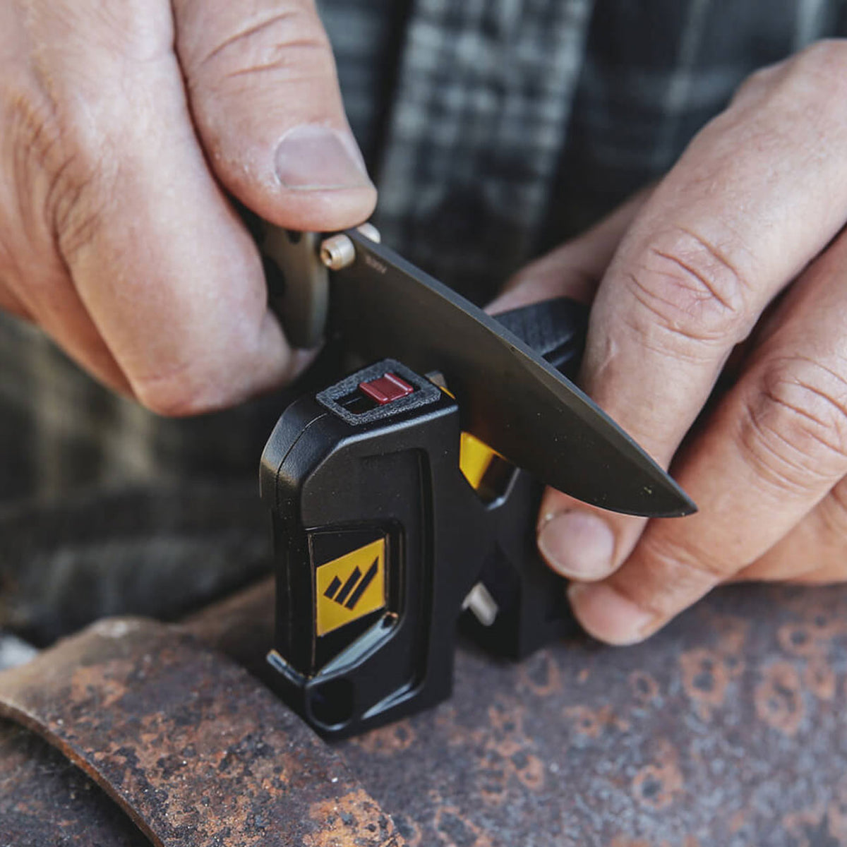 Work Sharp Pivot Knife Sharpener – Kompakter Messerschärfer für unterwegs – Detailansicht