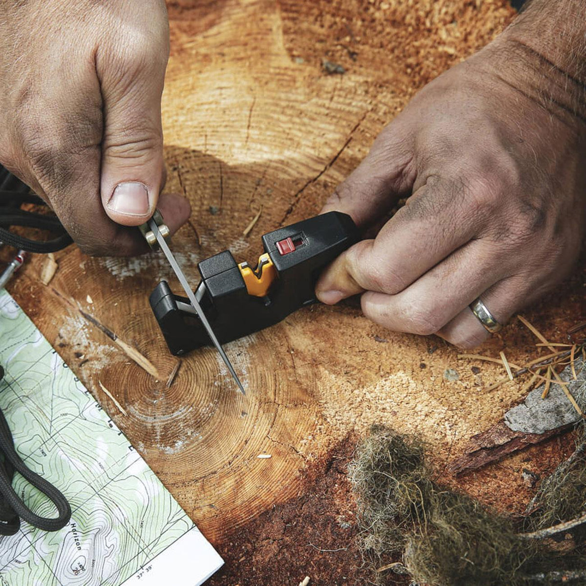 Work Sharp Pivot Plus – Kompaktes 3-in-1 Messerschärfgerät – Detailansicht