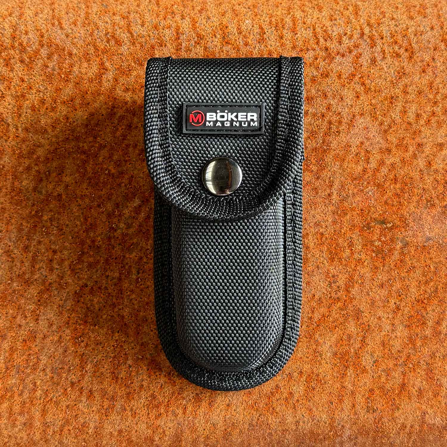 Magnum HL Triple Pocket Knife - Jagd Taschenmesser mit 2 Aufbrechklingen und Knochensäge inkl. Nylonetui – Detailansicht