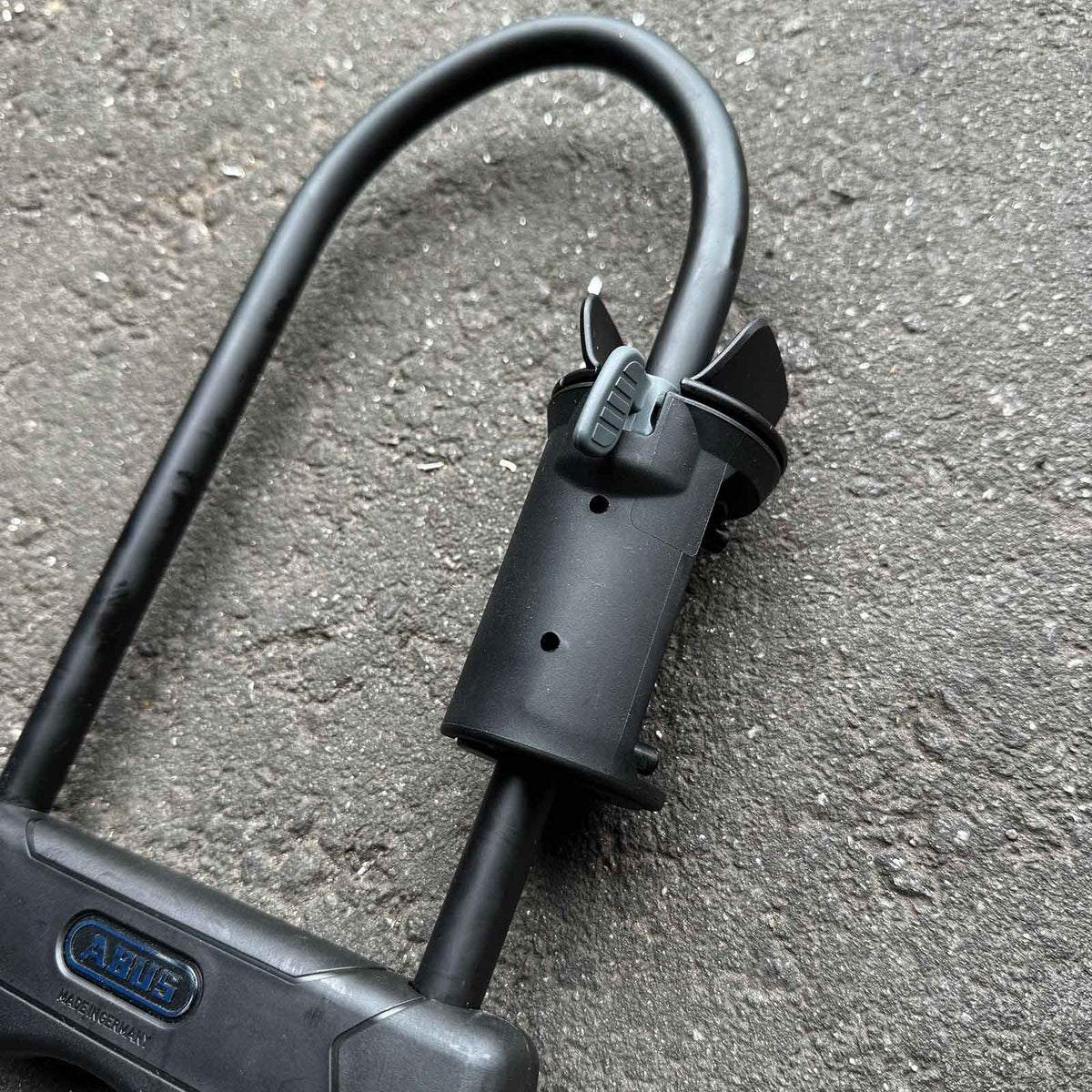ABUS Granit 460/150 HB230 Fahrrad Bügelschloss inkl. SH B Rahmenhalterung – Produktbild