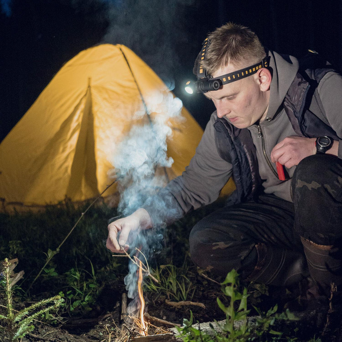 Armytek Wizard C2 Pro Max 21700 - LED Stirnlampe mit Magnet Ladefunktion in 2 Lichtfarben – Detailansicht