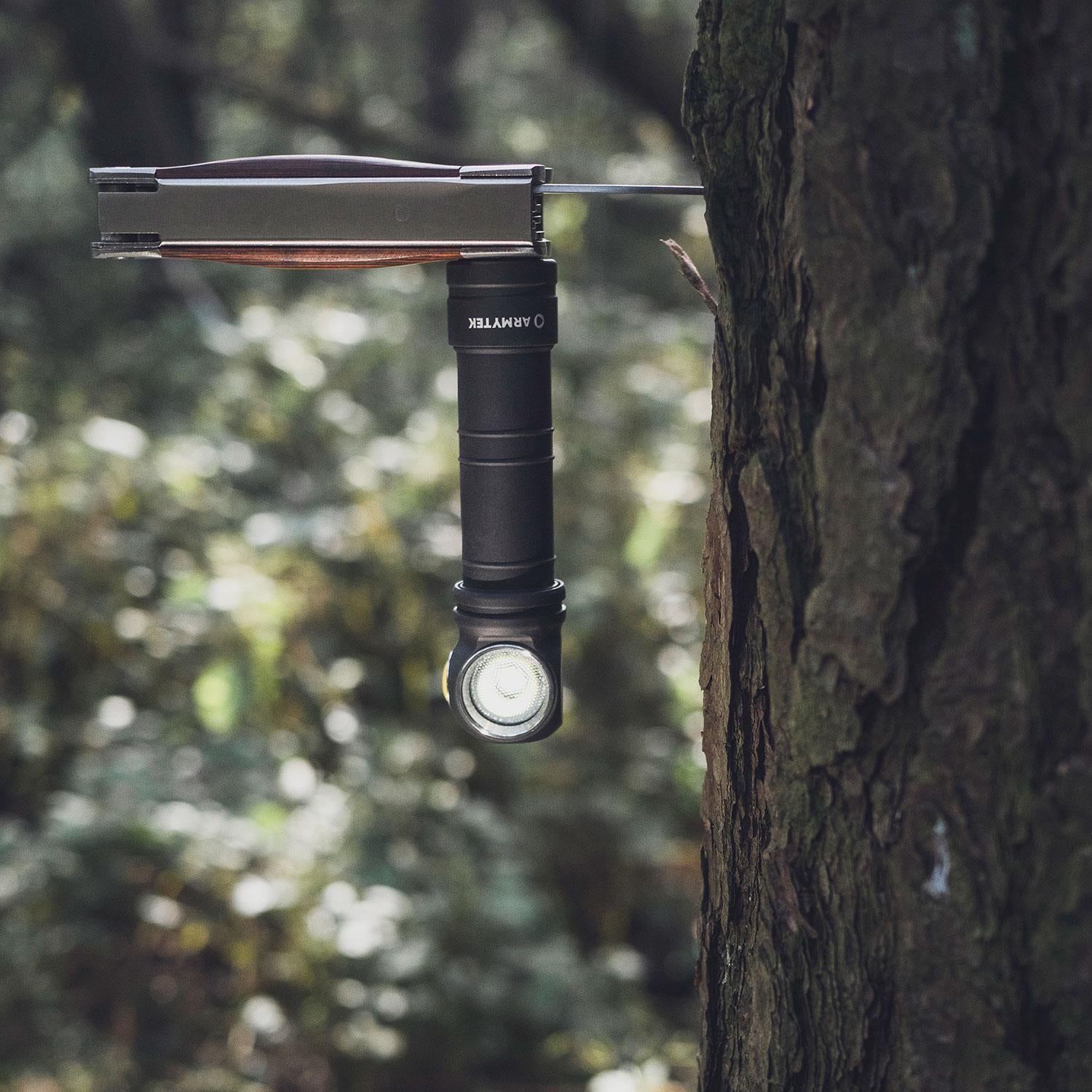 Armytek Wizard C2 Pro Max 21700 - LED Stirnlampe mit Magnet Ladefunktion in 2 Lichtfarben – Detailansicht