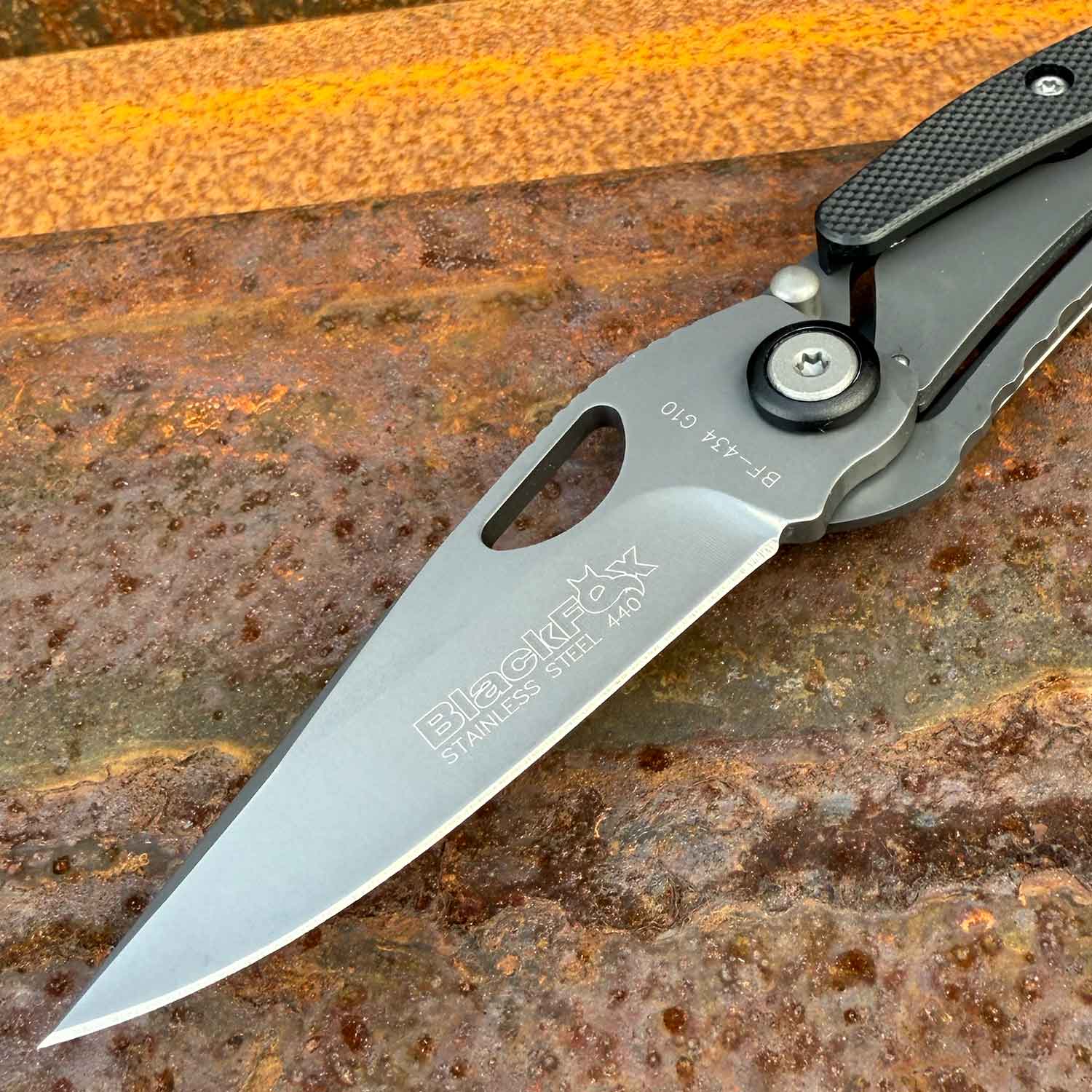 BlackFox F-434 G10 – kompaktes Taschenmesser mit Clip & Karabiner – Detailansicht