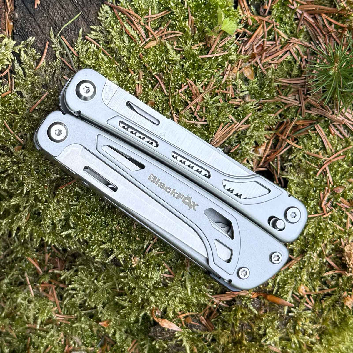 BlackFox Fortitude – Multitool aus Edelstahl mit 16 Funktionen und Nylonetui – Blackfox fortitude multitool werkzeug